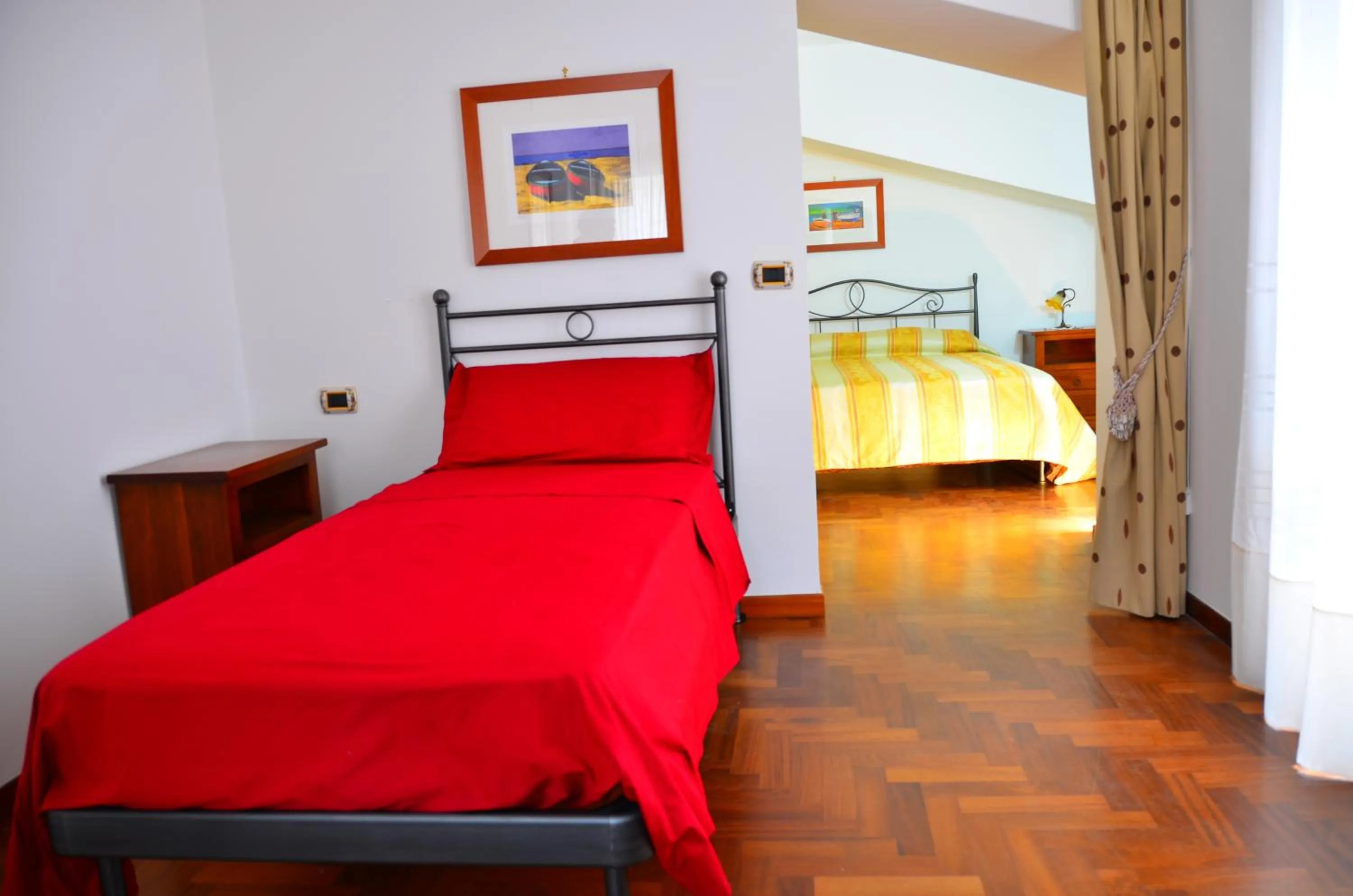 Photo of the whole room, Bed in Donna Alda Affittacamere Capitello dal 2012