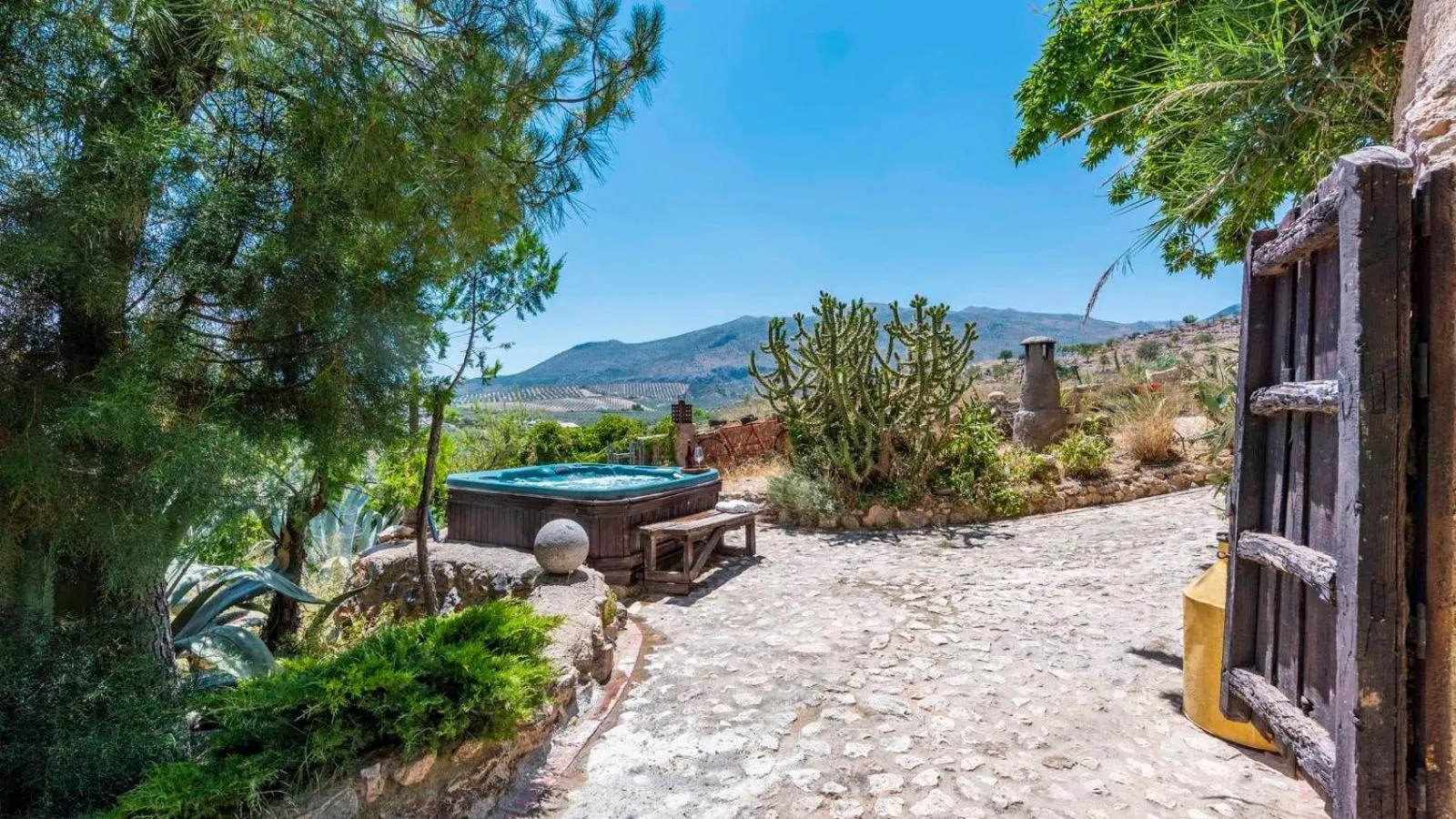 Hot Tub in Casa Marrojo Loja by Ruralidays