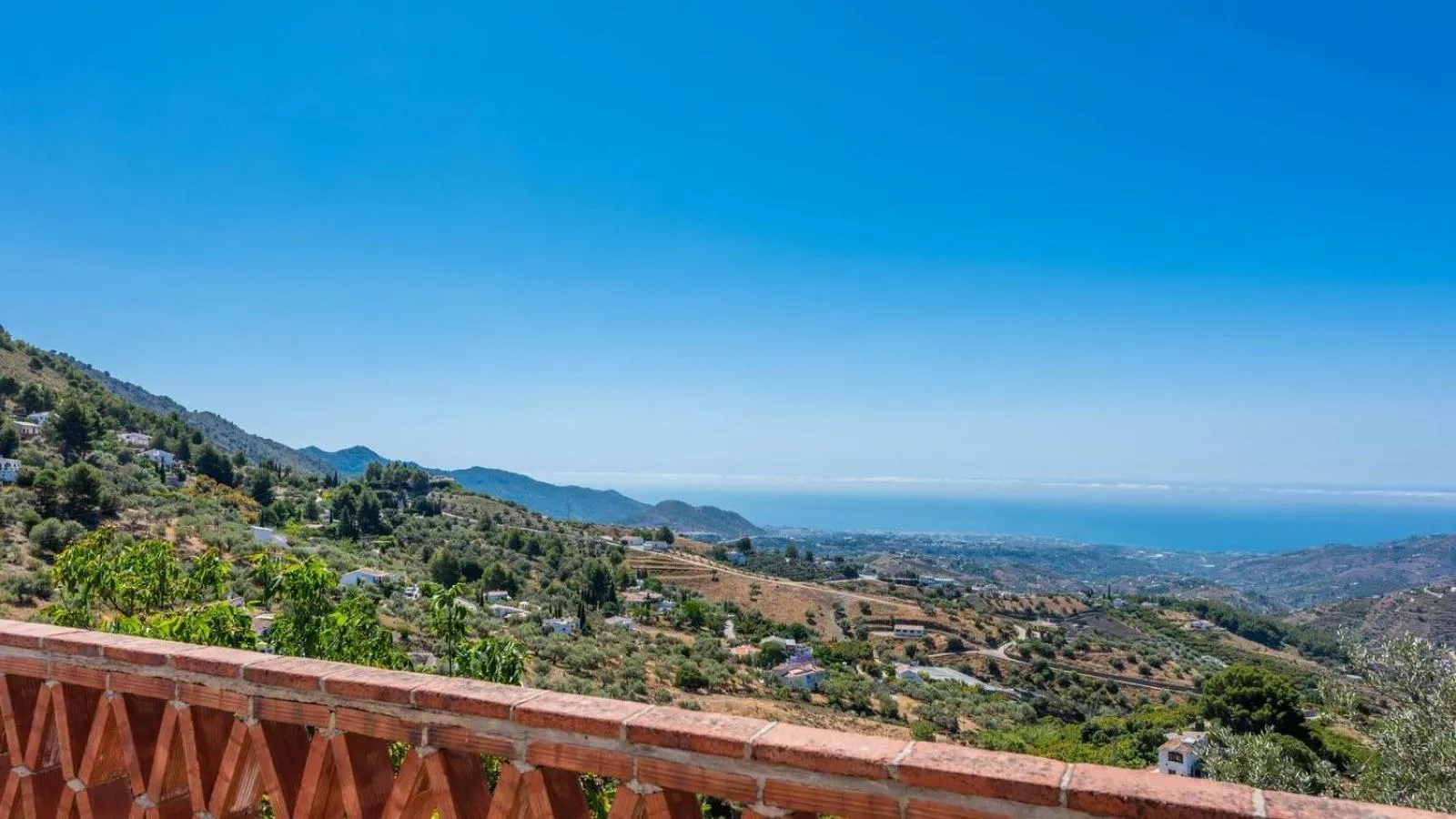 Sea view in Casa Cuatro Caminos Frigiliana by Ruralidays