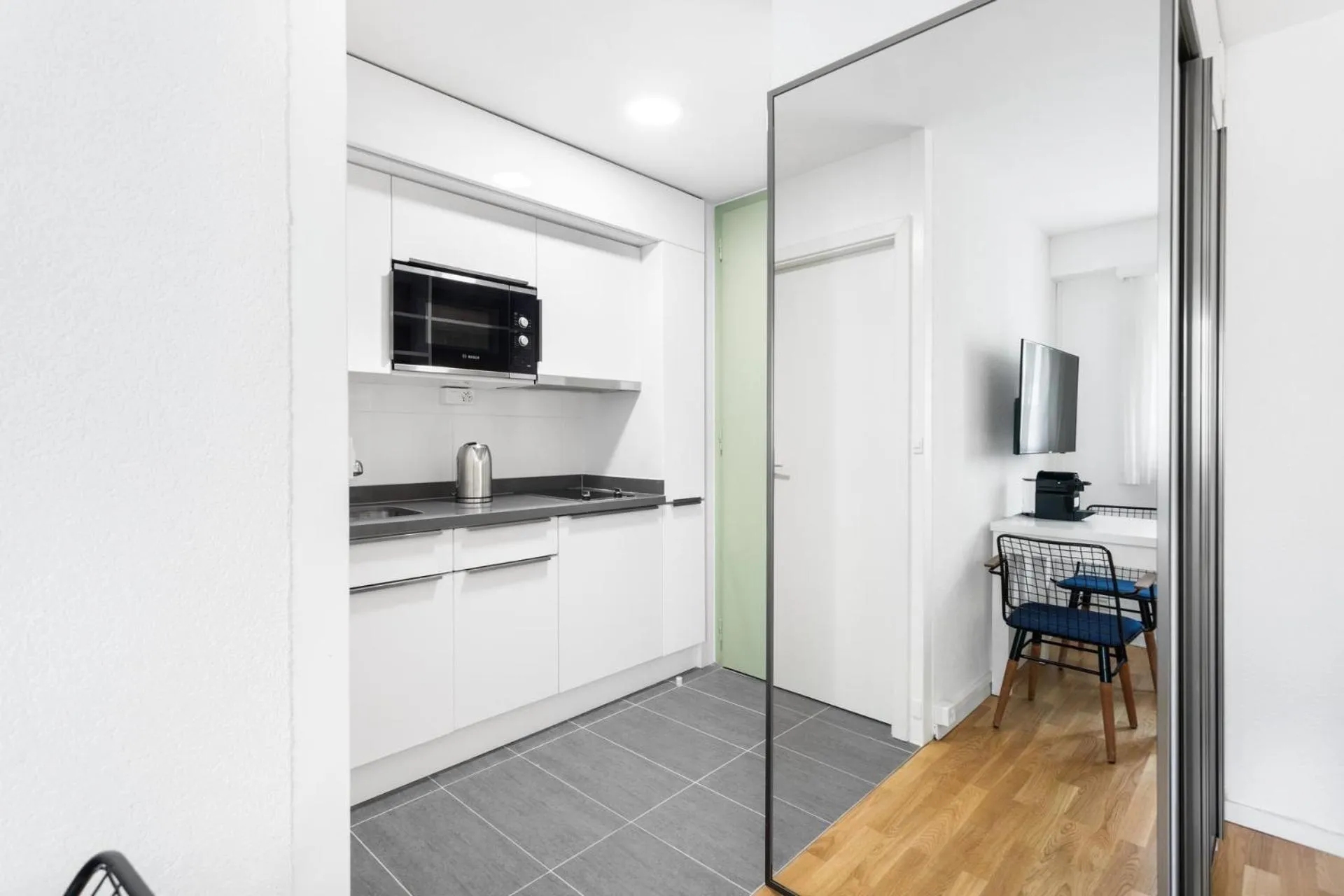 Kitchen or kitchenette in Berne 2 - Self Check In by Homenhancement