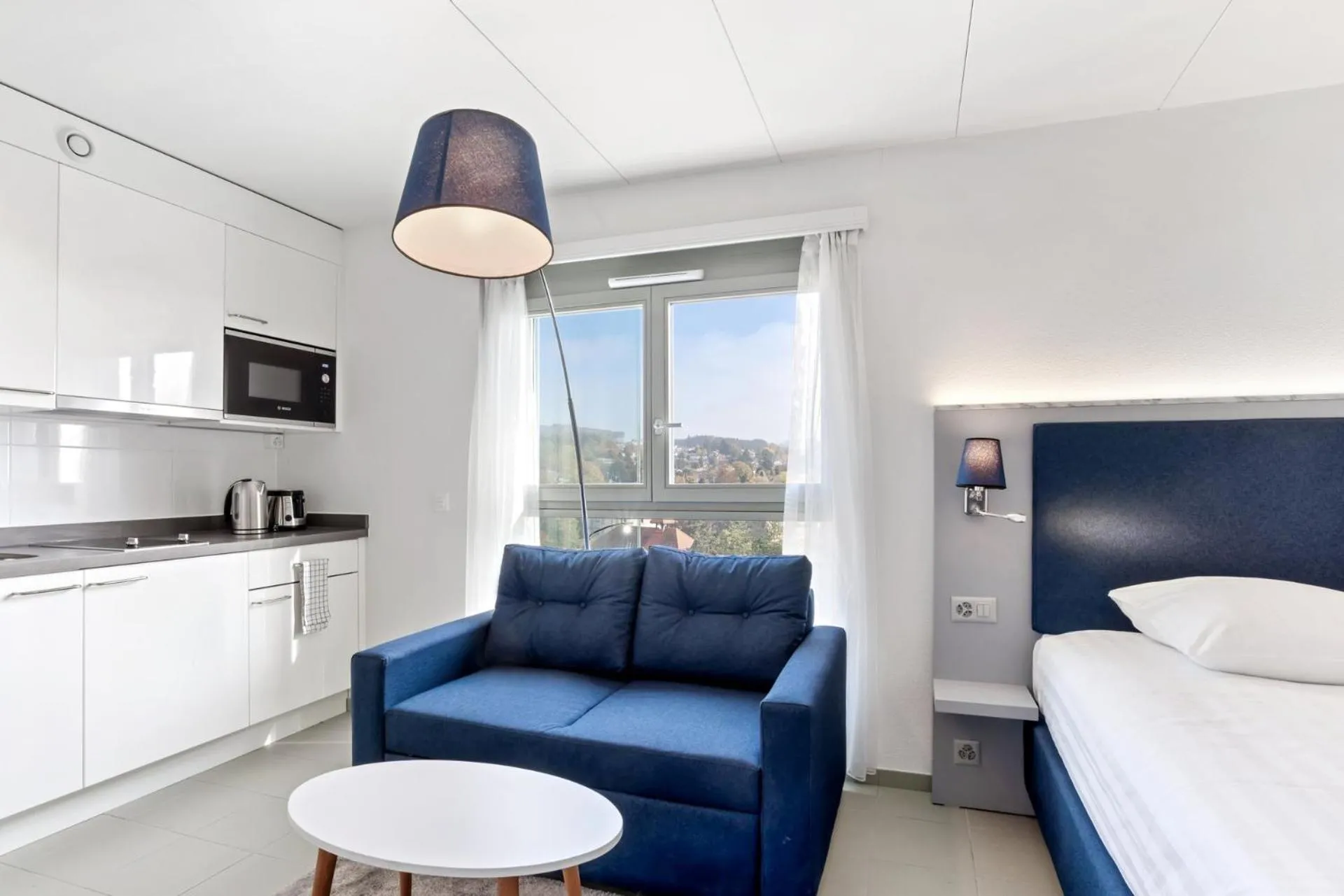 Photo of the whole room, Bed in Berne 2 - Self Check In by Homenhancement