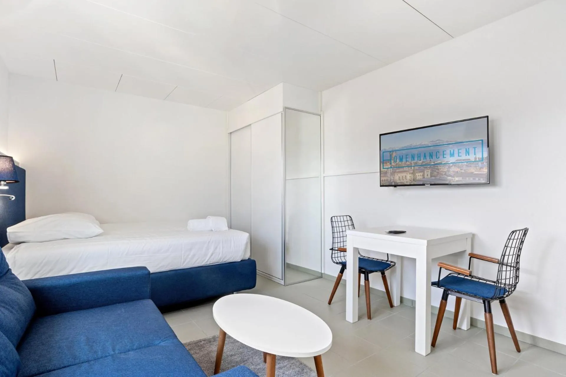 Photo of the whole room, Bed in Berne 2 - Self Check In by Homenhancement