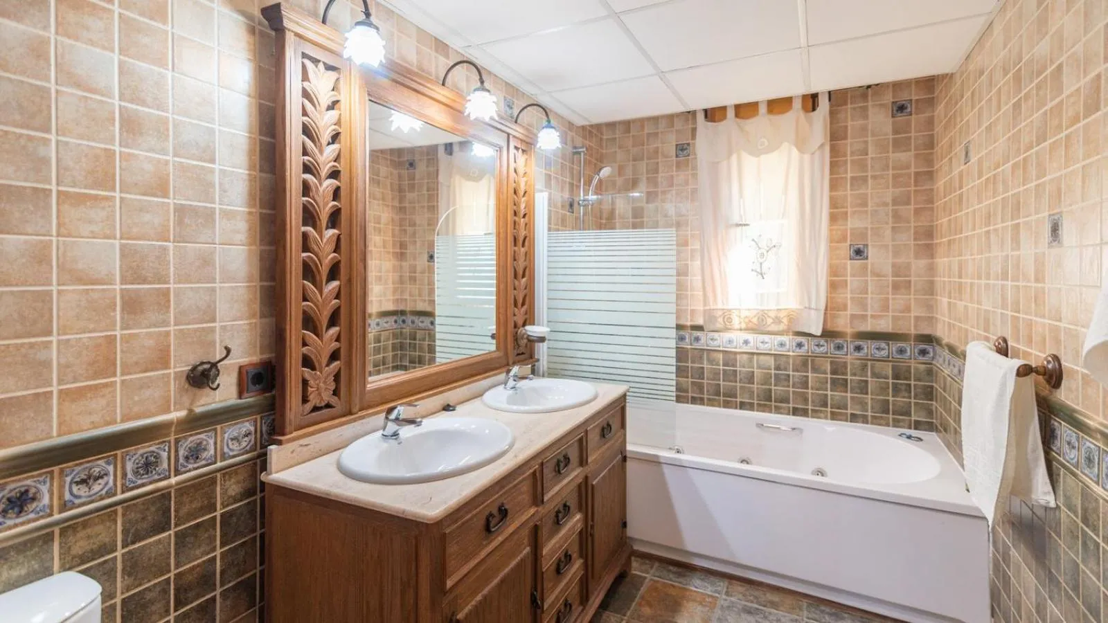 Bathroom in Villa Paraiso Andaluz Sedella by Ruralidays