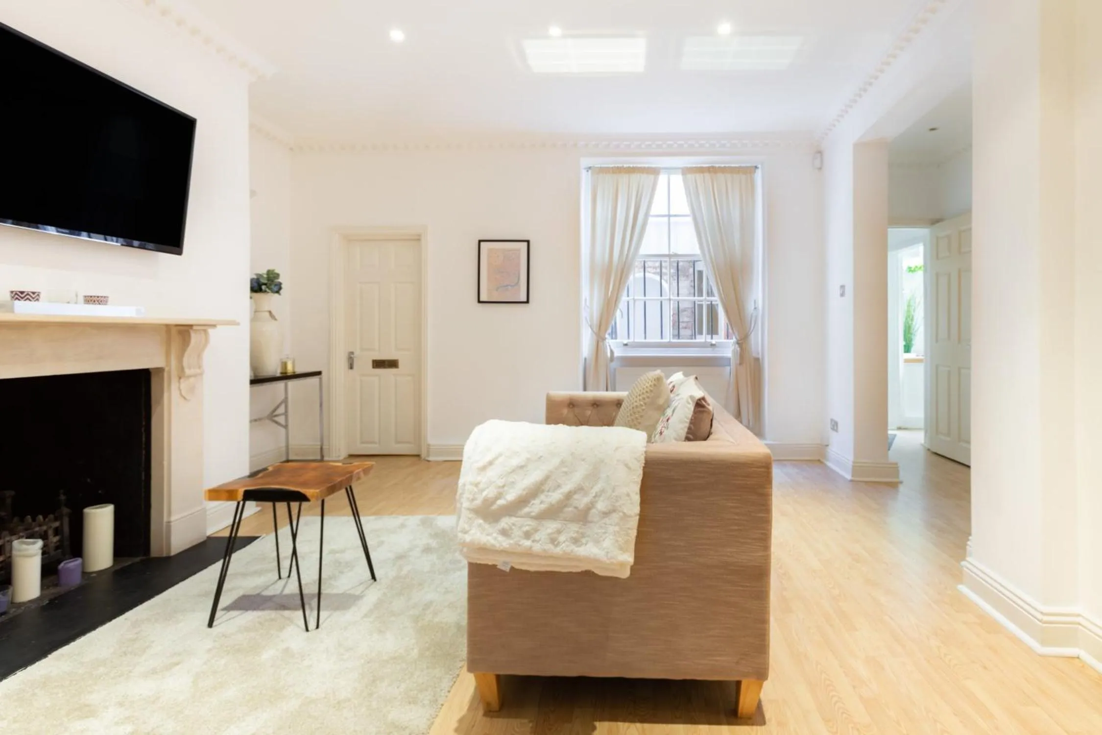 Spacious 1 bed Sloane Square