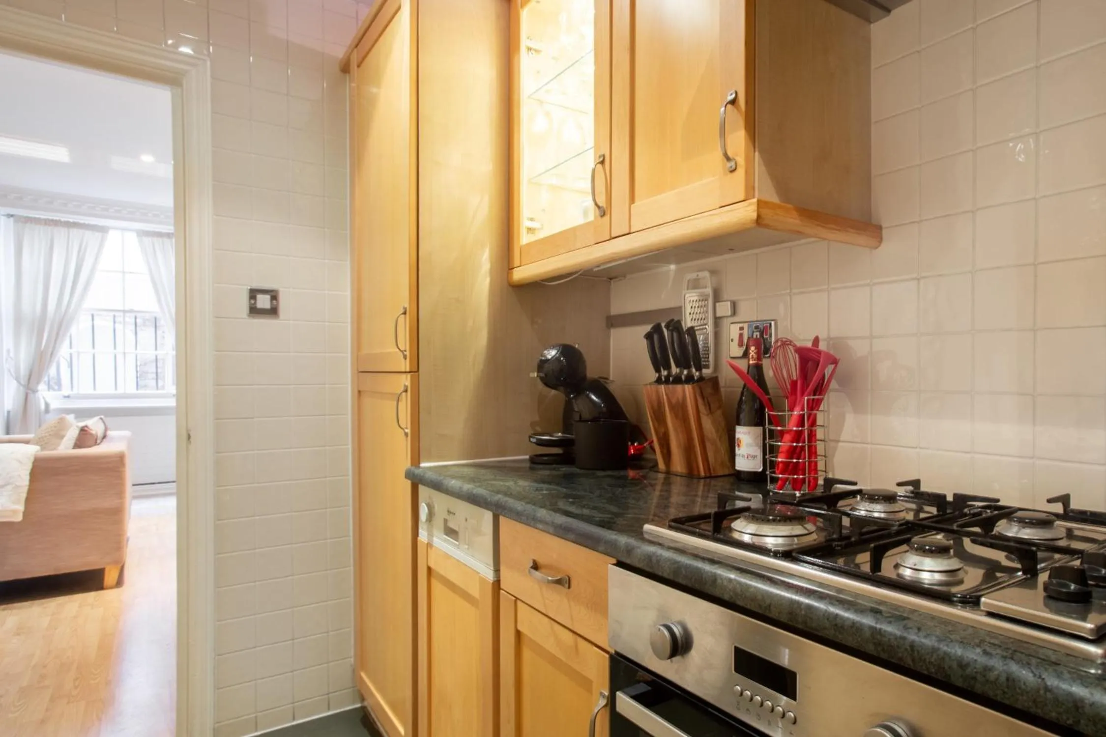 Spacious 1 bed Sloane Square