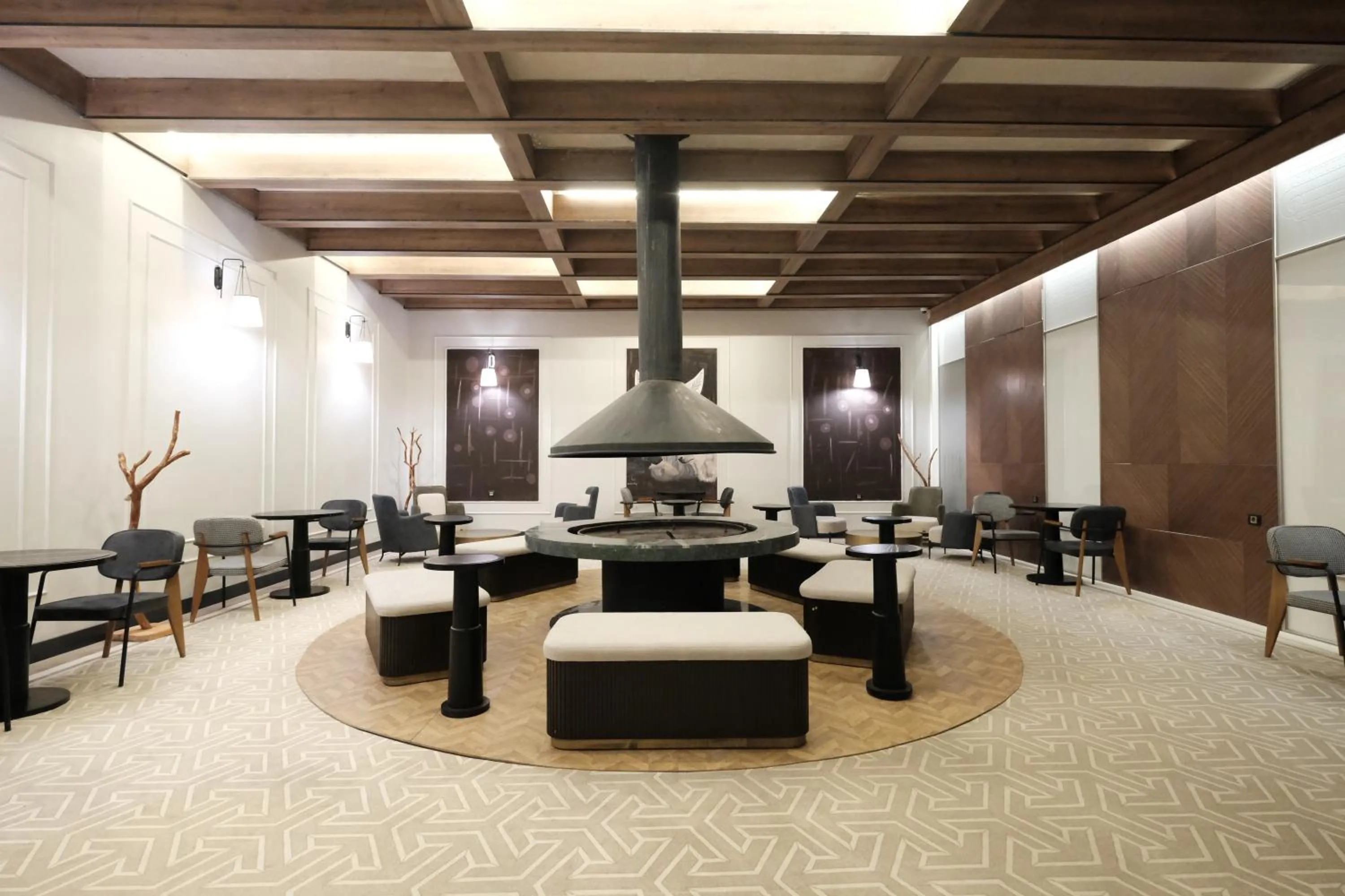 Communal lounge/ TV room in Oksijen Zone Hotel & Spa