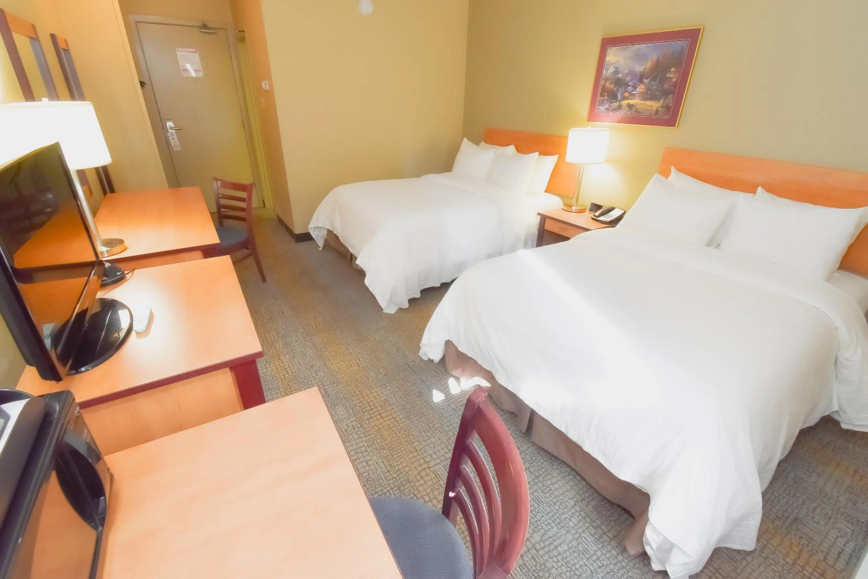 Photo of the whole room, Bed in Canad Inns Destination Centre Windsor Park