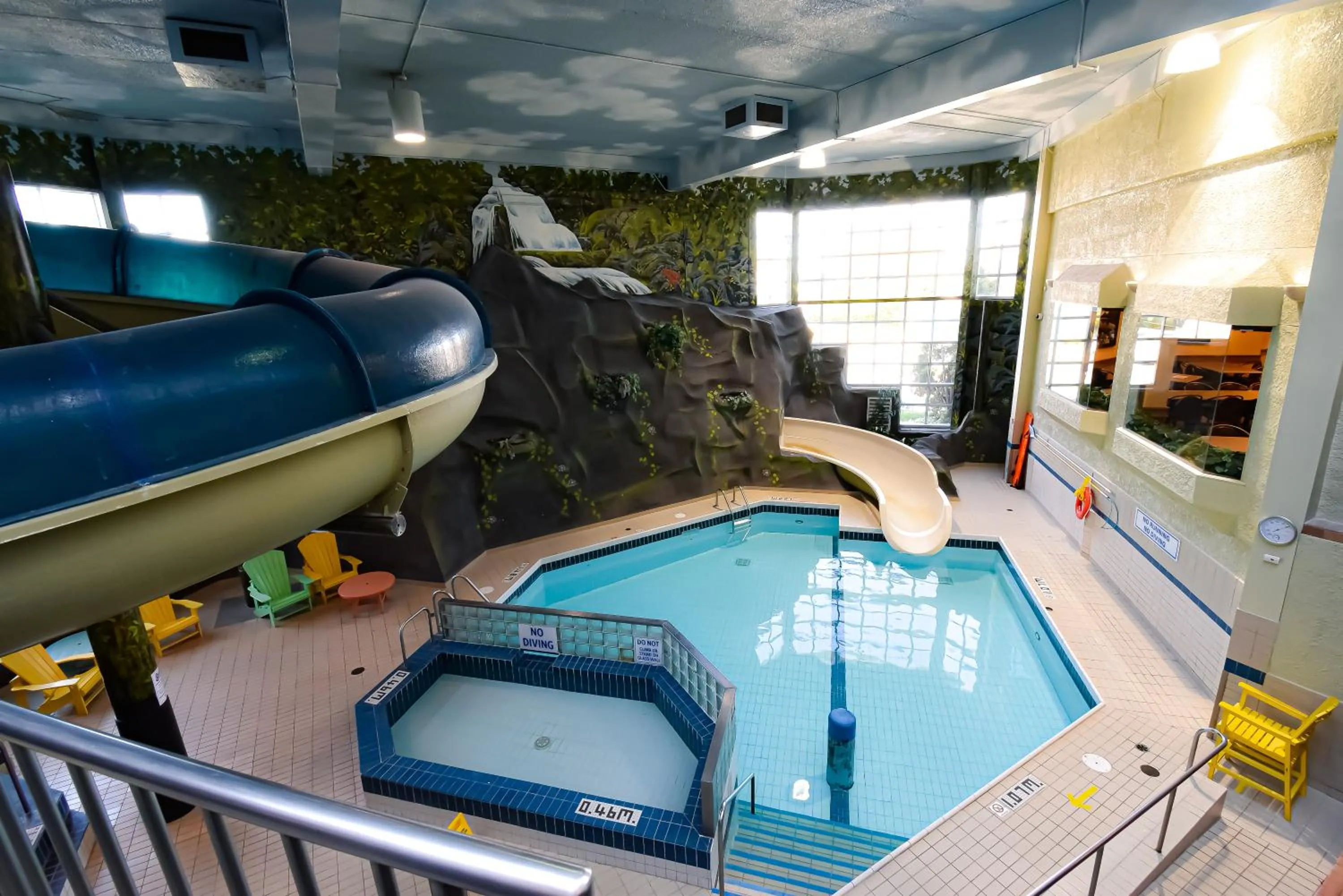 Pool view in Canad Inns Destination Centre Windsor Park