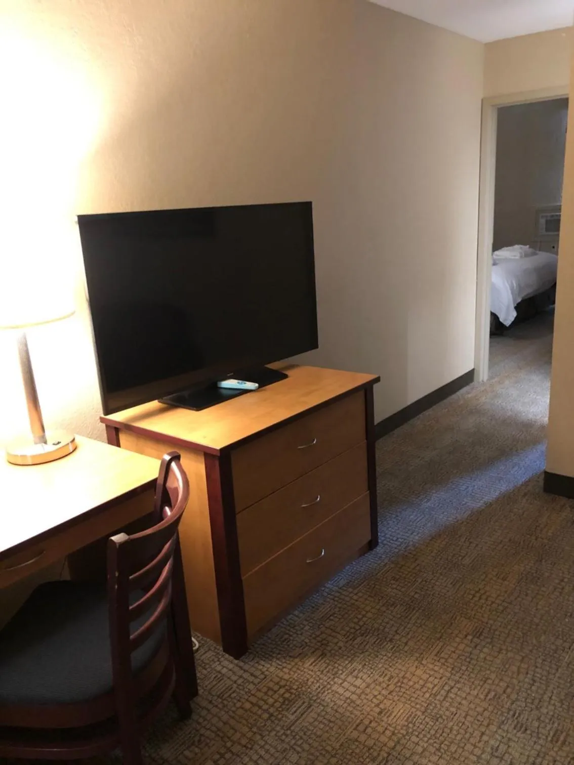 Living room, Bed in Canad Inns Destination Centre Windsor Park