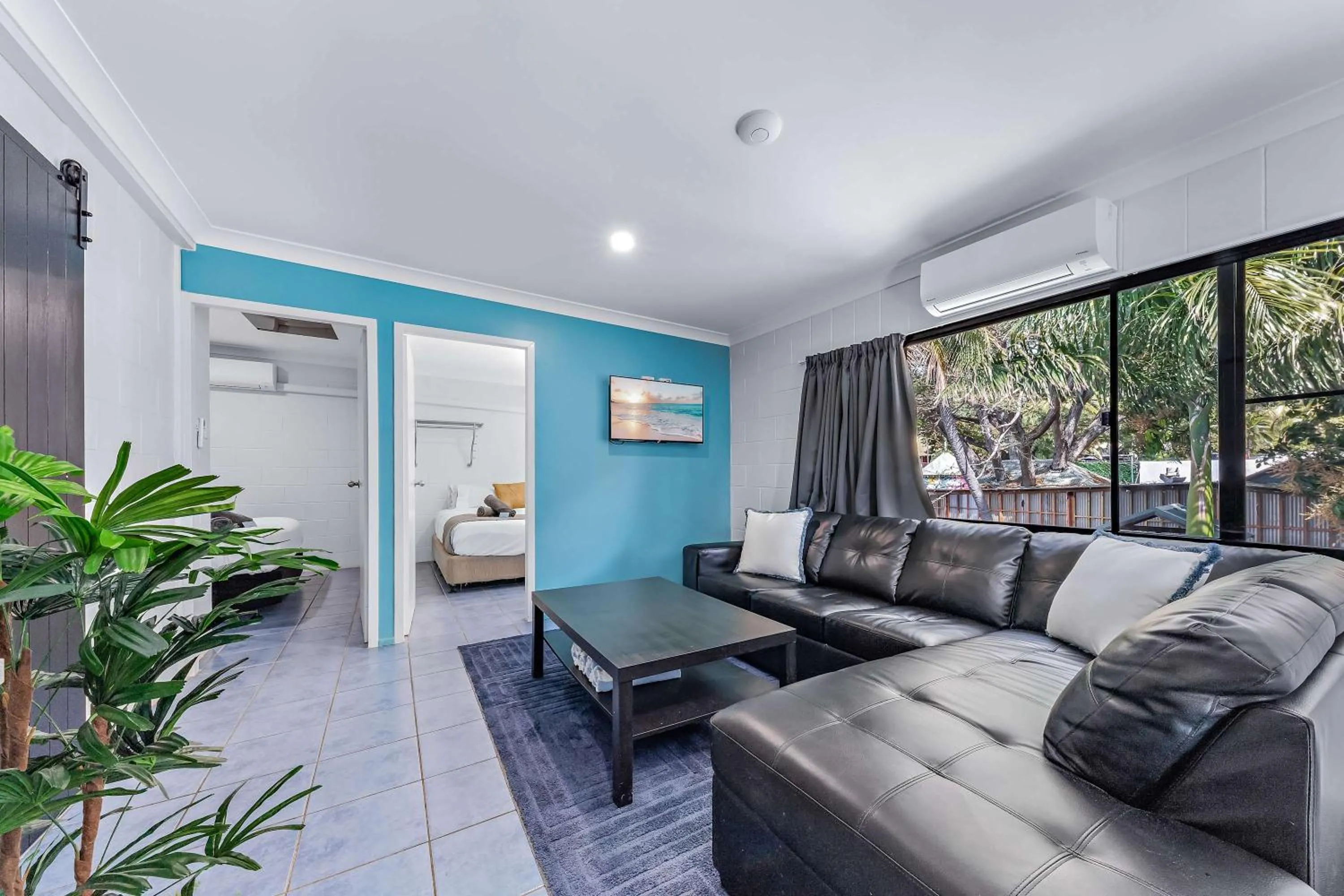 Airlie Sun & Sand Accommodation #6