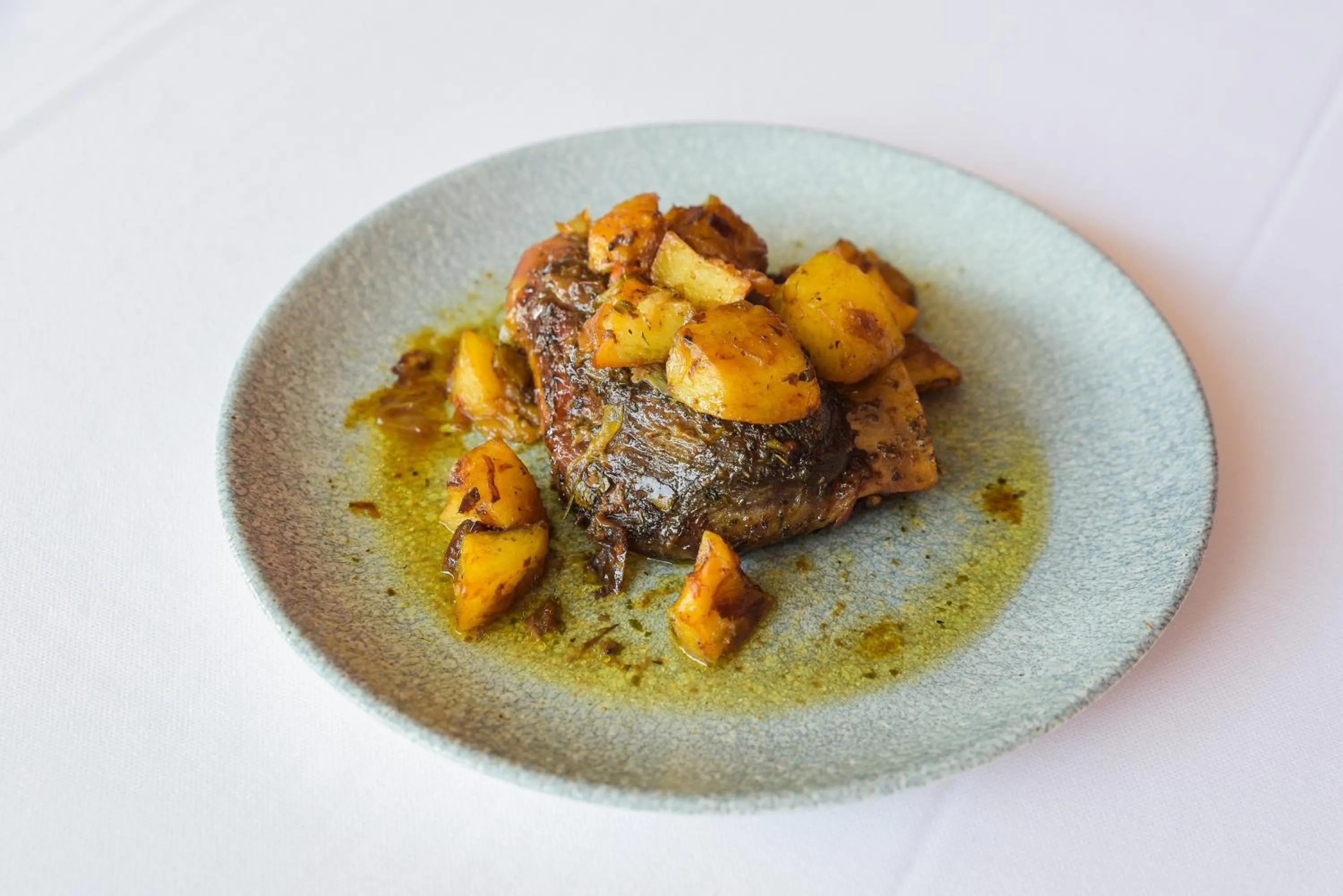 Restaurant/places to eat in Hotel Robert