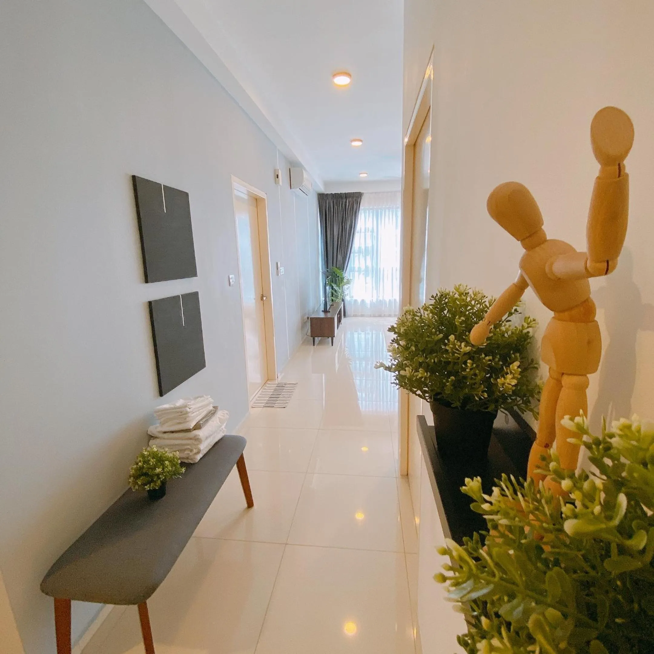 Living room in Eko Cheras Residences by De Space