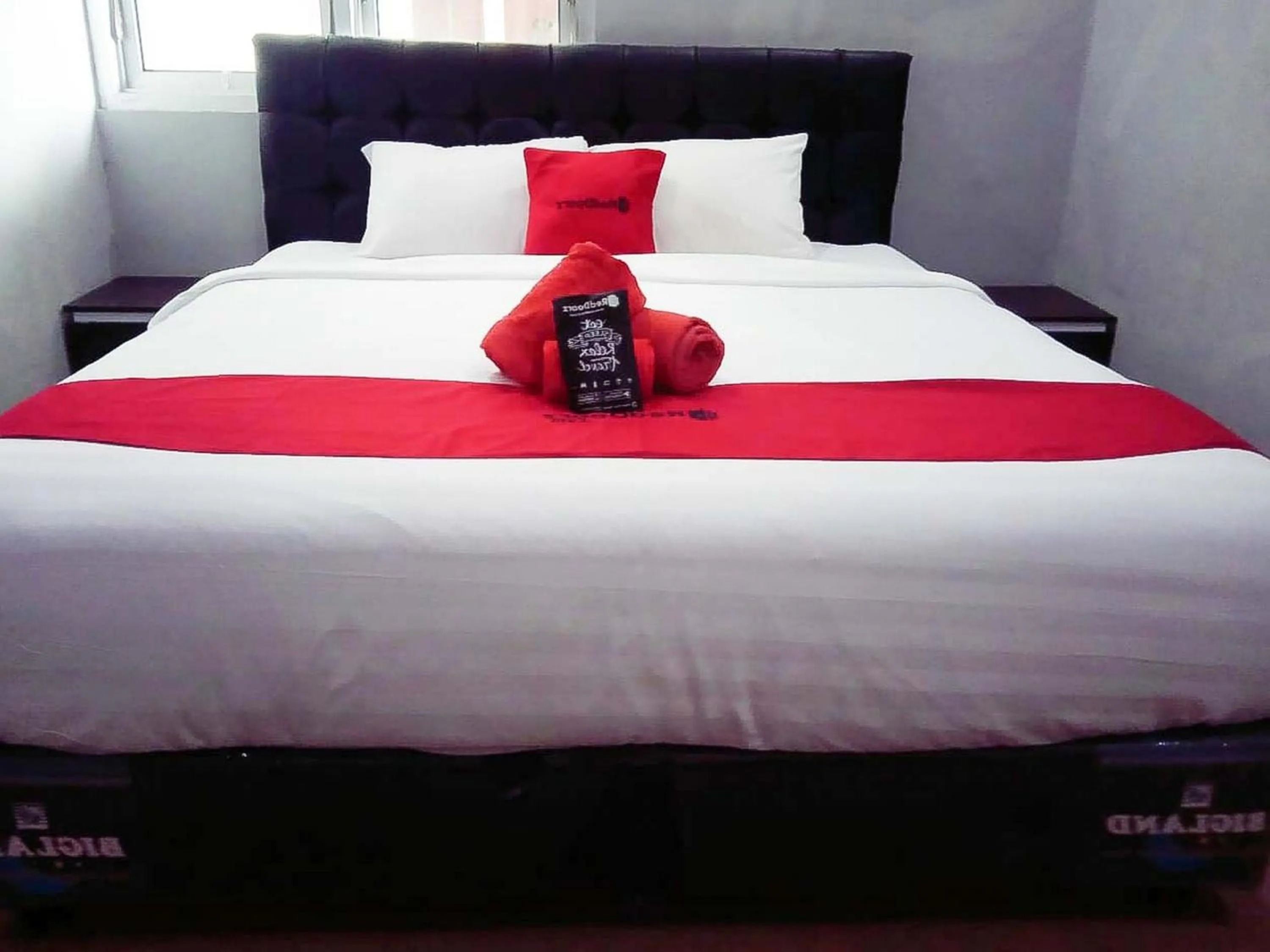 Bed in RedDoorz @ Jalan Pendidikan Mataram