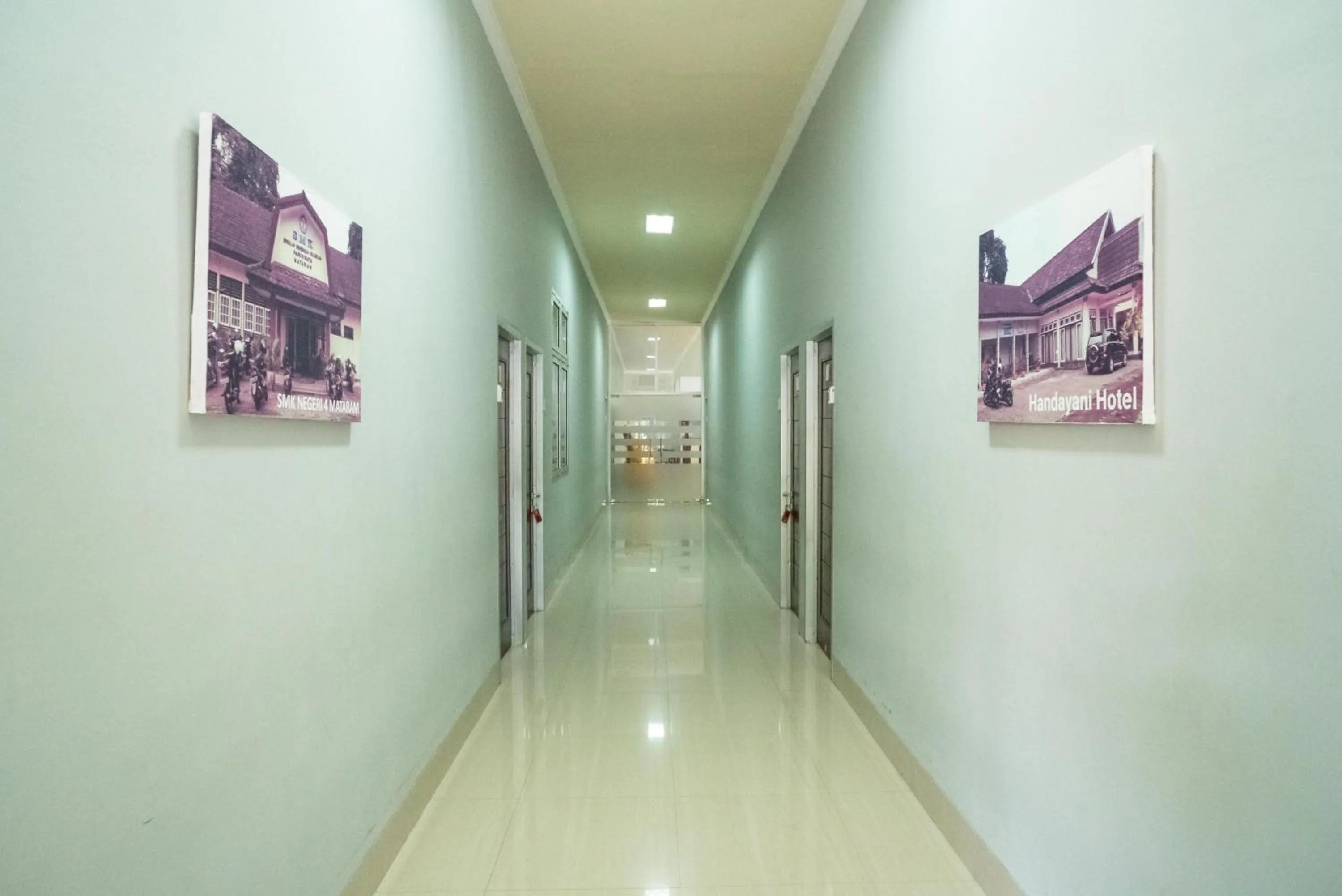 Property building in RedDoorz @ Jalan Pendidikan Mataram