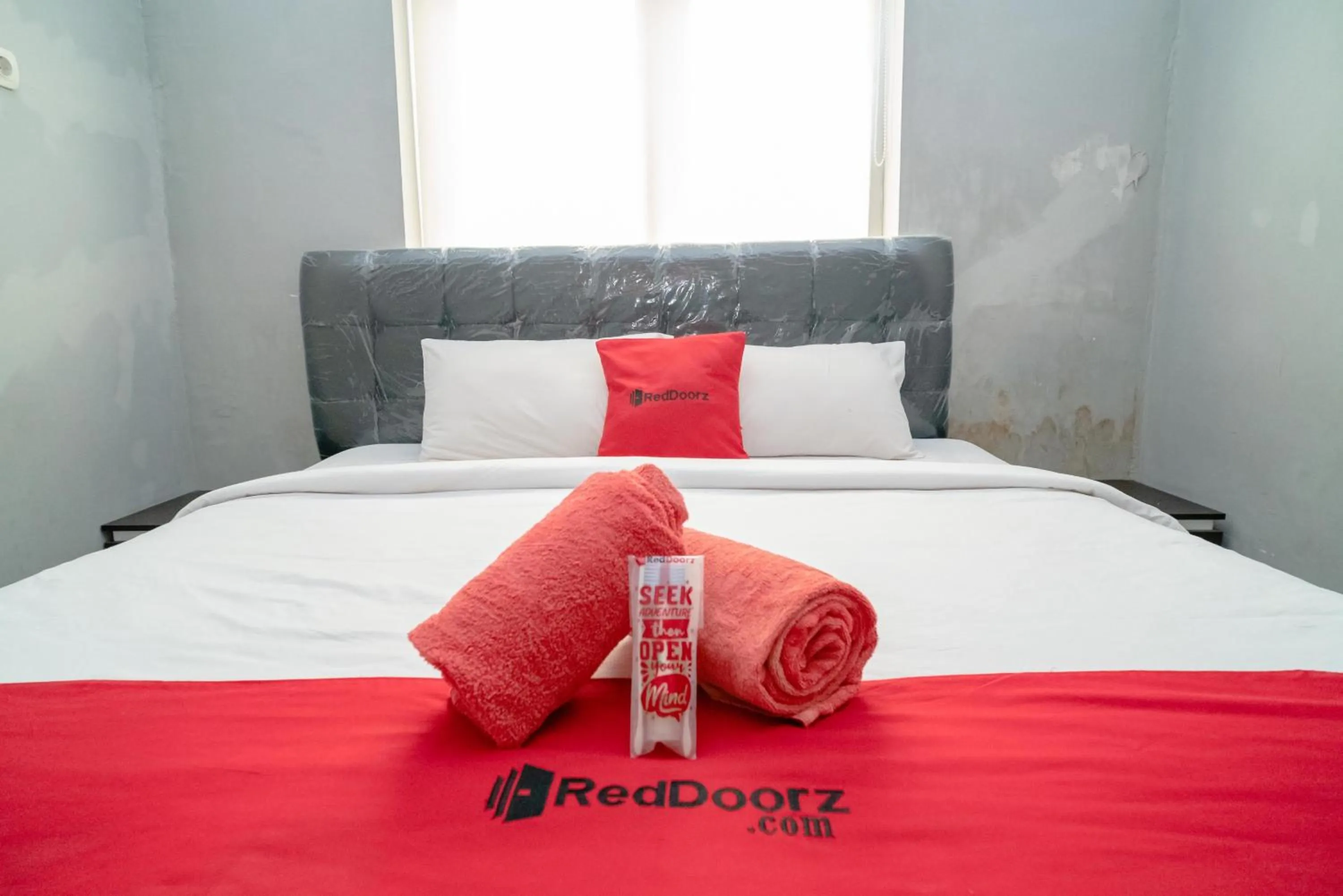 Bed in RedDoorz @ Jalan Pendidikan Mataram