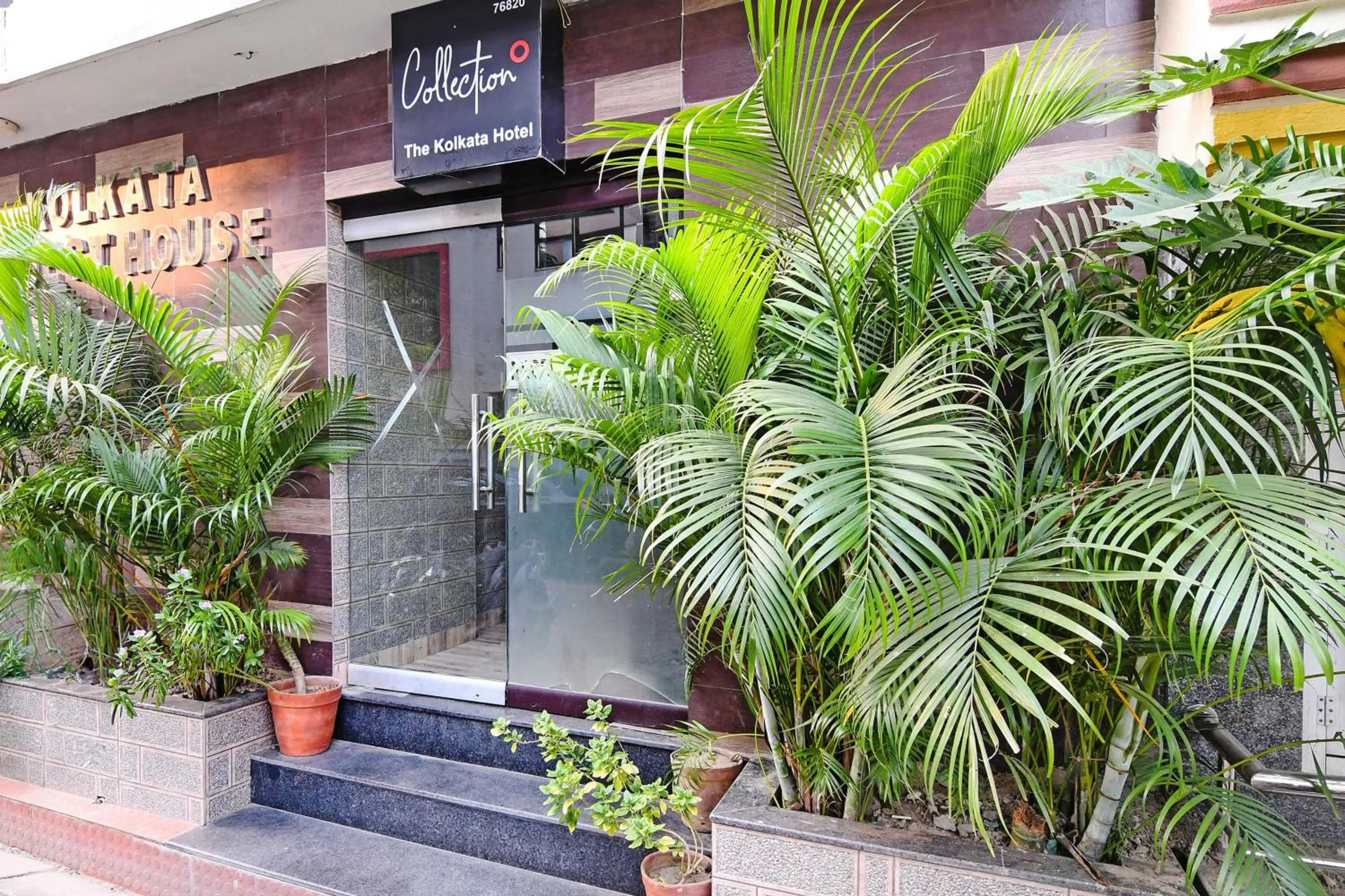 Facade/entrance in Super Hotel O New KOLKATA HOTEL