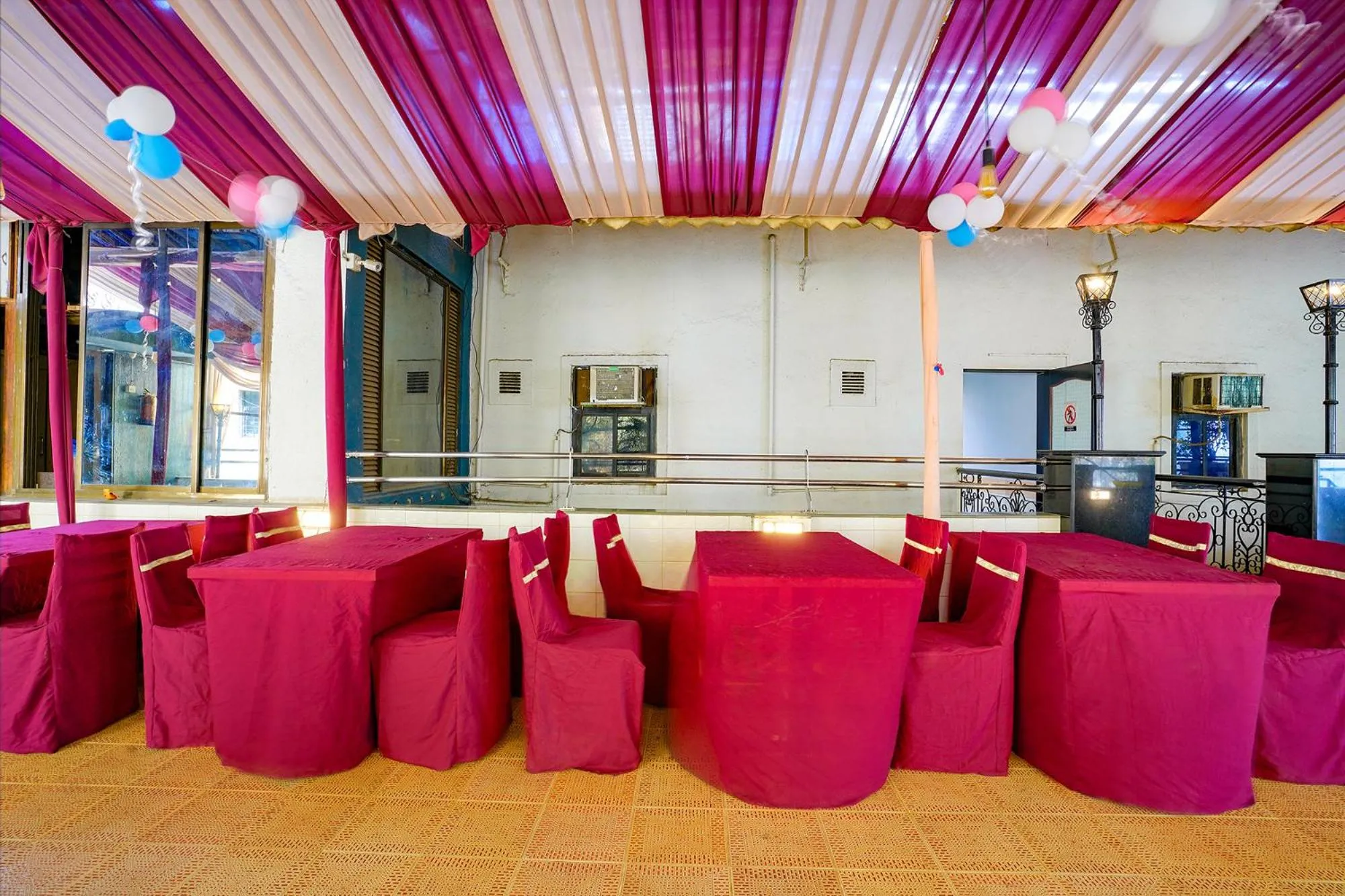 Restaurant/places to eat in Via Manas Residency