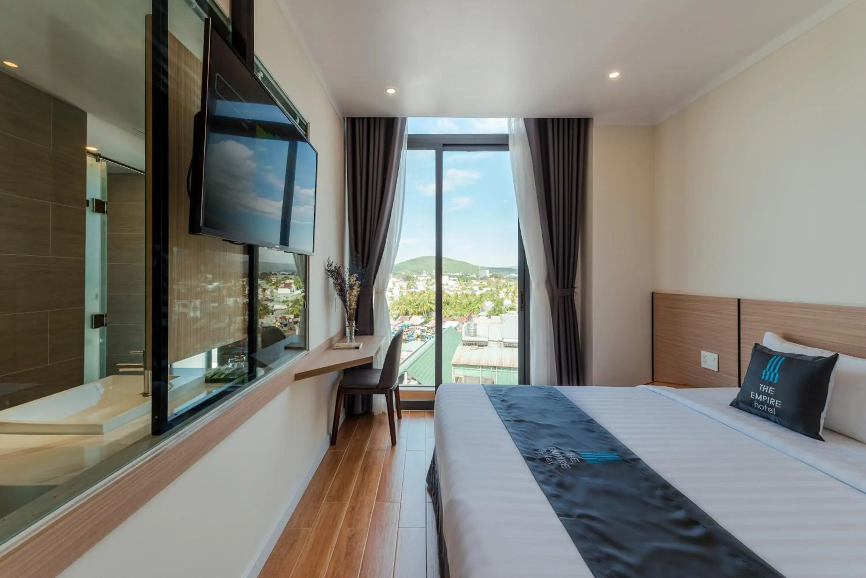 Deluxe Double Room in The Empire Hotel Deluxe Double Room in The Empire Hotel