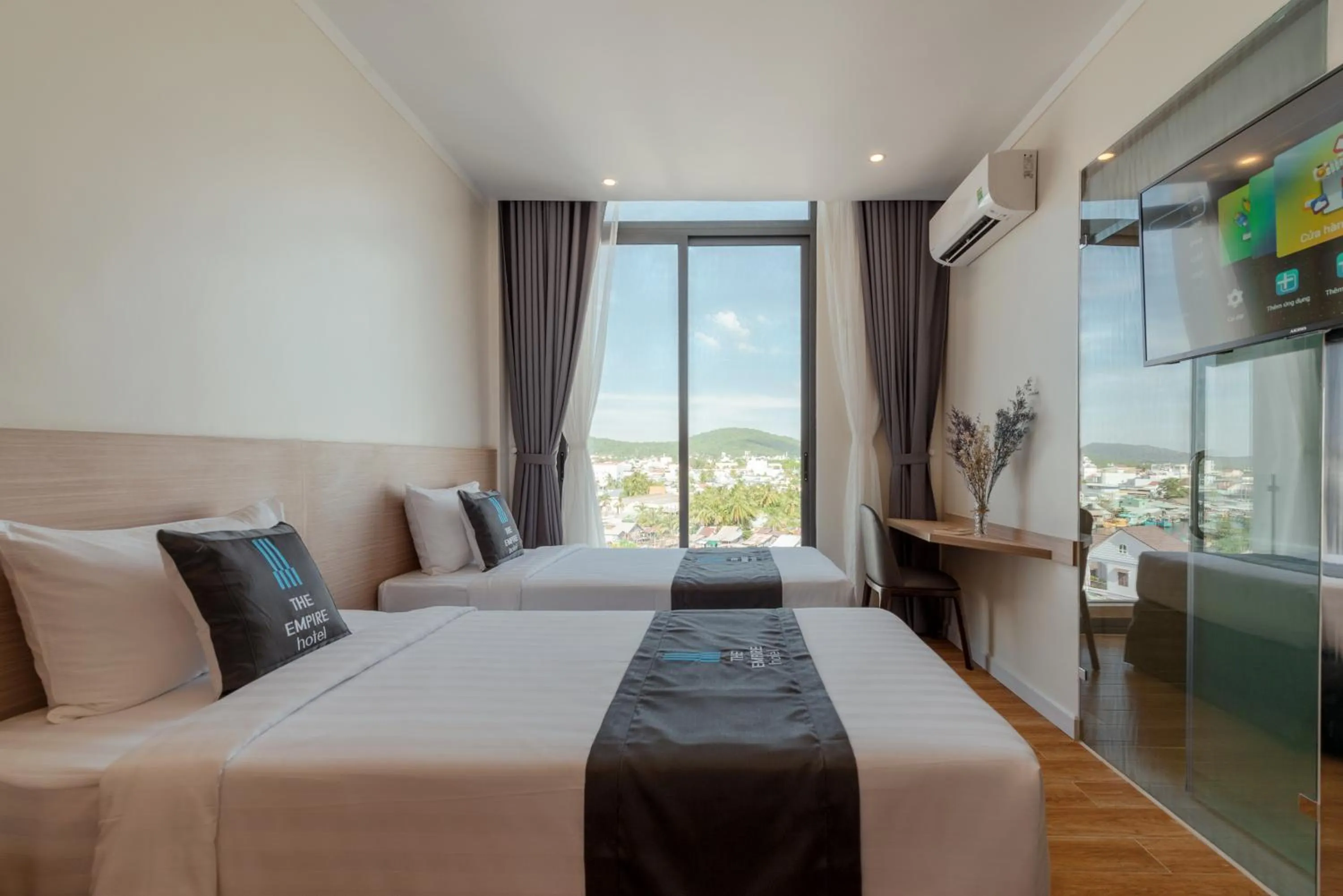 Bed in The Empire Hotel