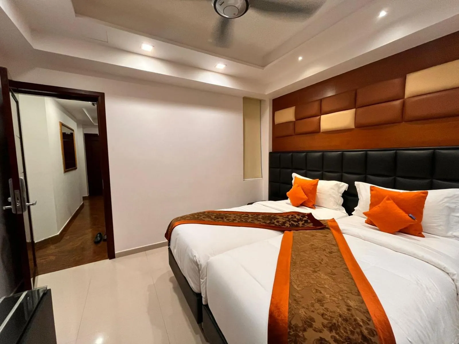 Bedroom, Bed in Rivethi Beach