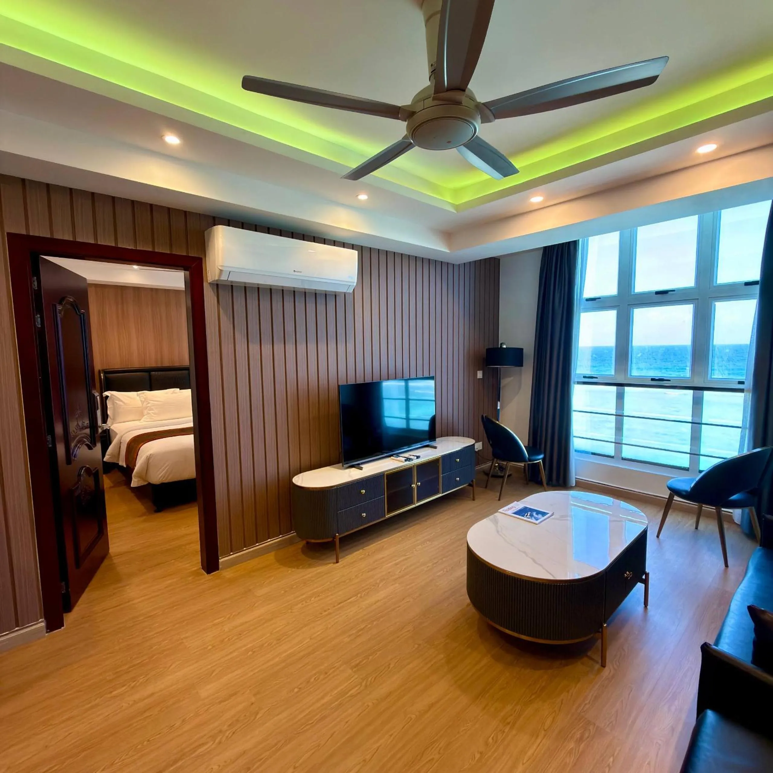 Living room, Bed in Rivethi Beach