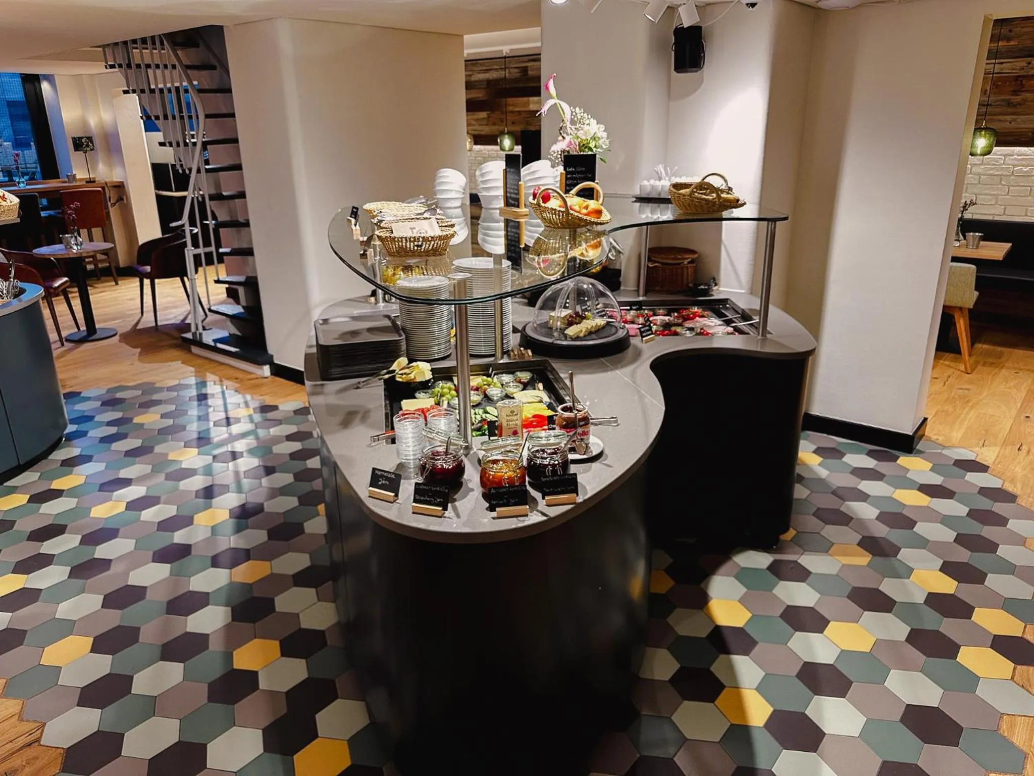 Buffet breakfast in Hotel Berliner Hof by Coffee Fellows Hotels