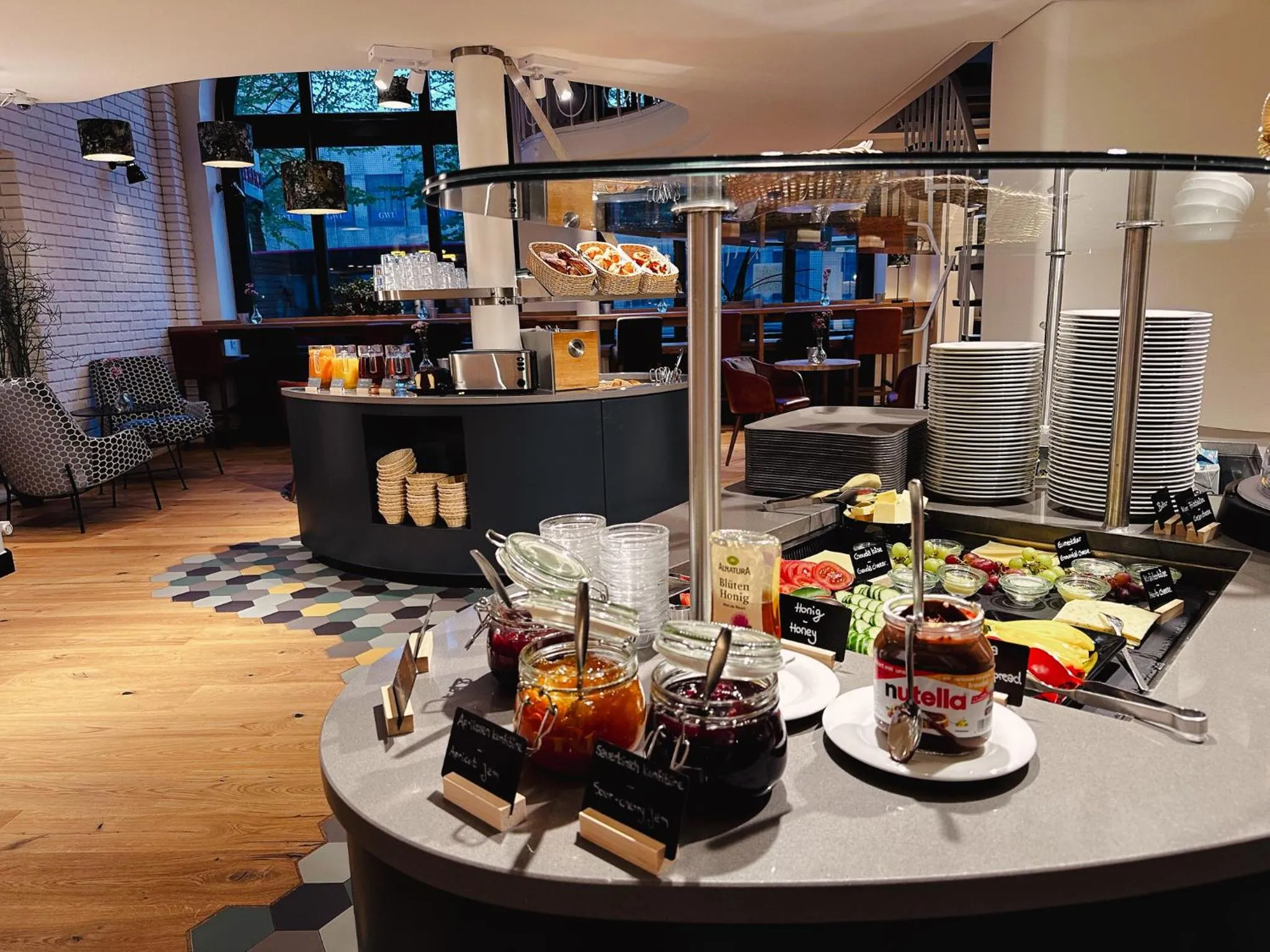 Buffet breakfast in Hotel Berliner Hof by Coffee Fellows Hotels