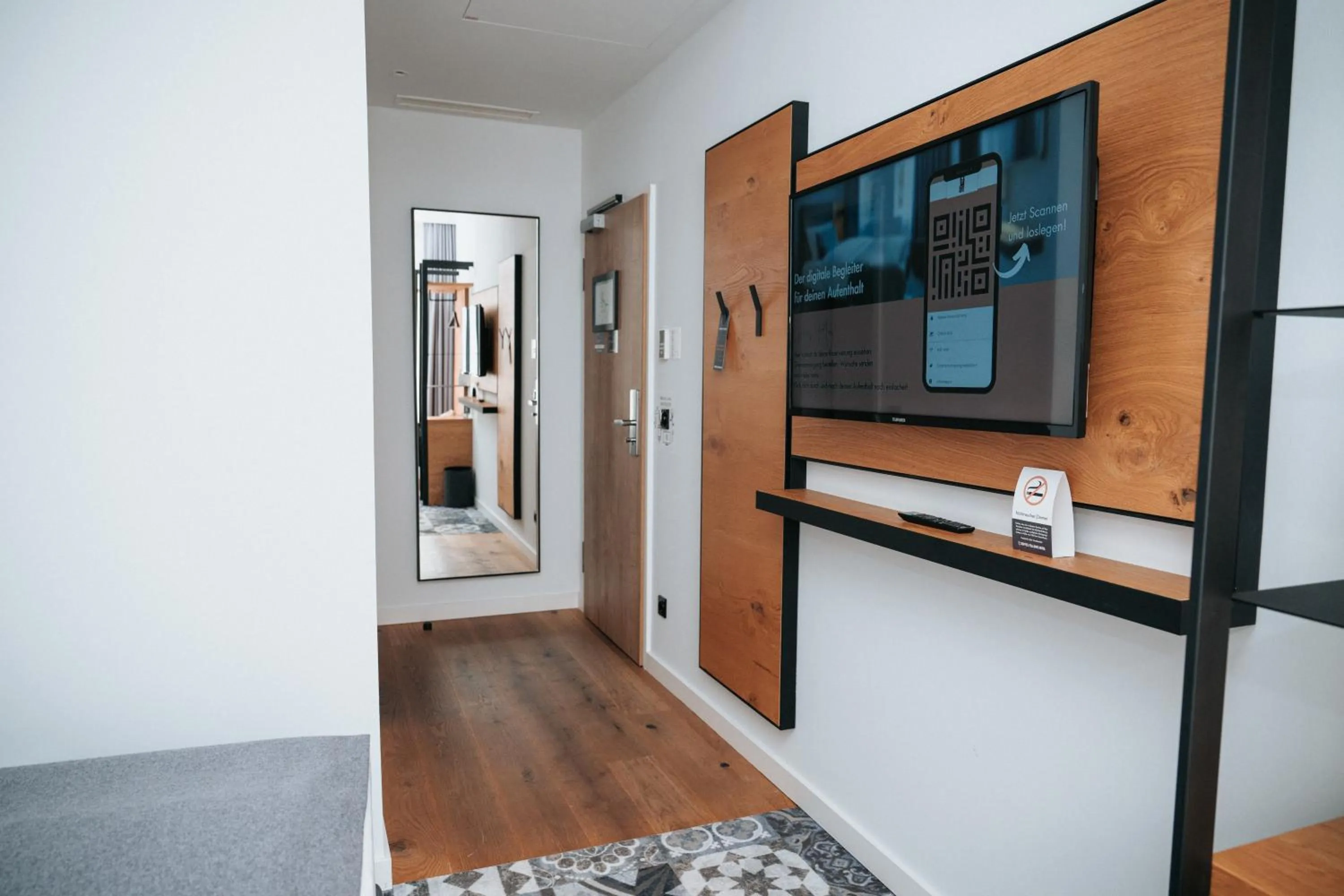 Photo of the whole room in Hotel Berliner Hof by Coffee Fellows Hotels