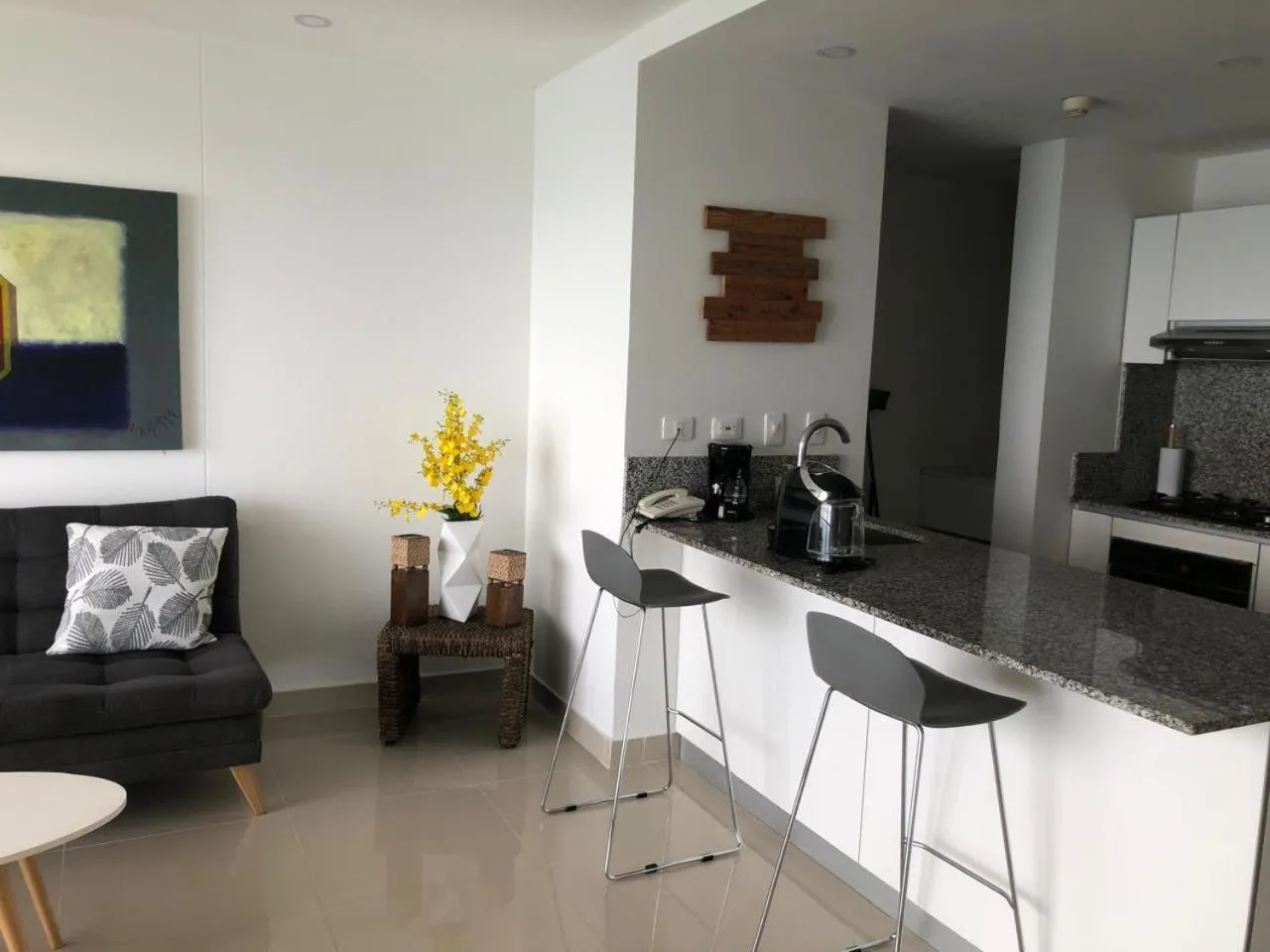 Kitchen or kitchenette in Apartamentos frente al mar en Morros City