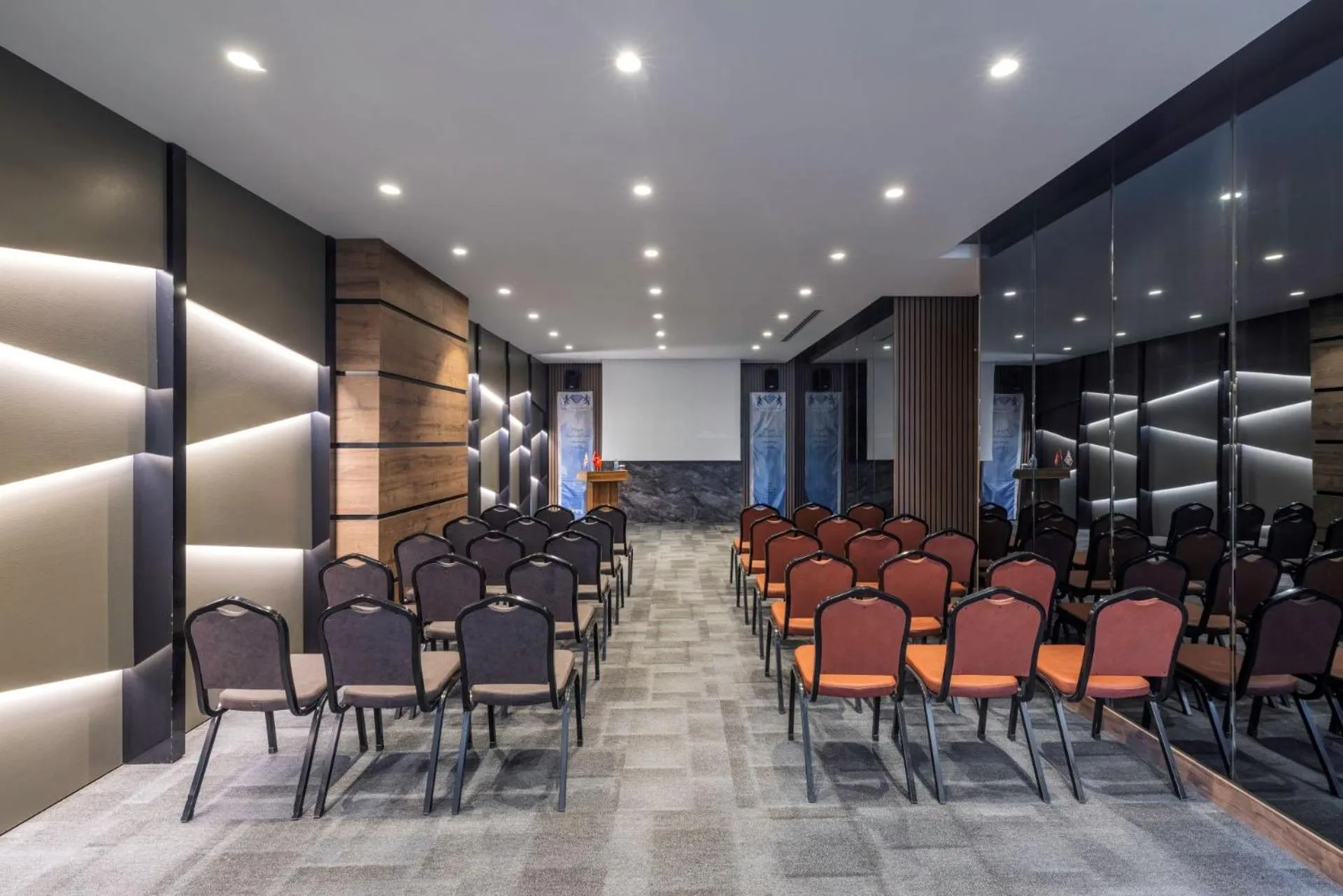 Grand Sapphire City Hotel