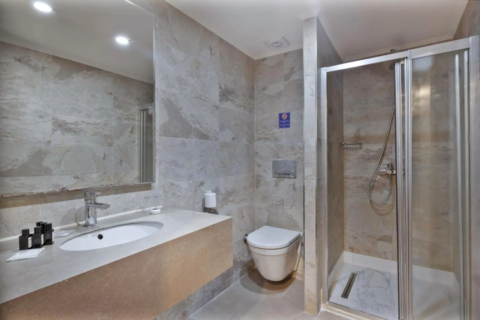 Grand Sapphire City Hotel