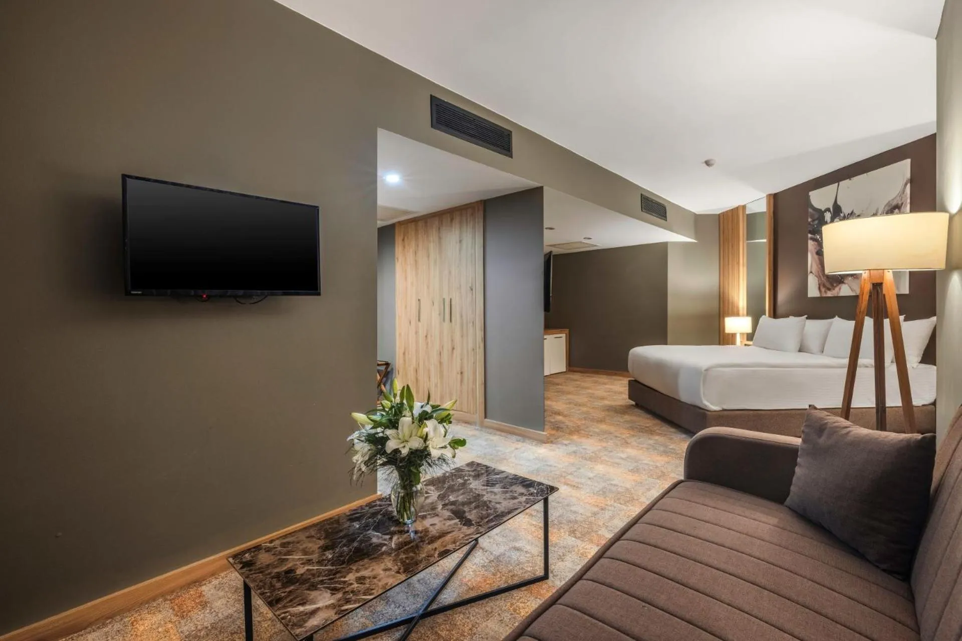 Bed in Grand Sapphire City Hotel