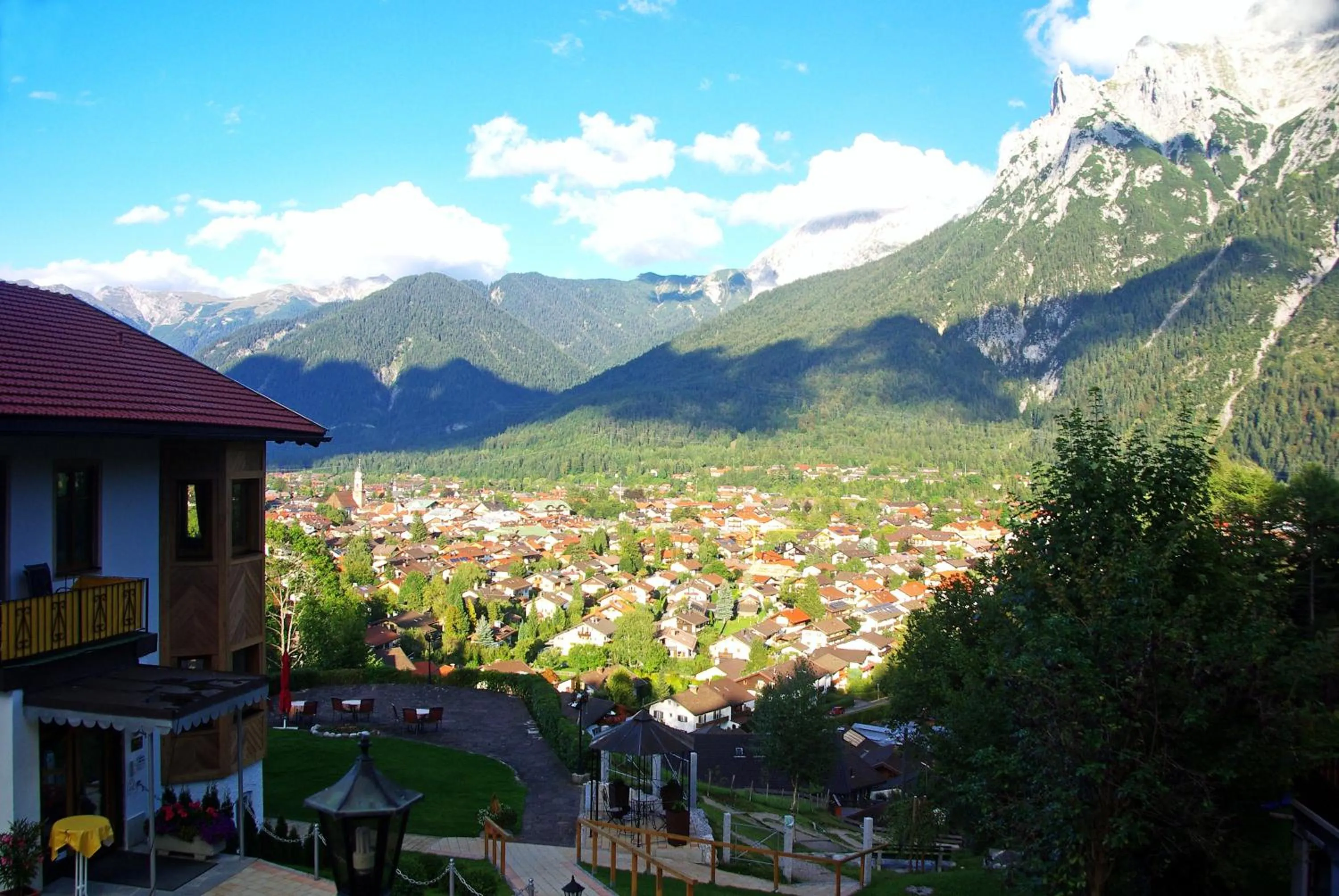Mountain view in Hotel-Garni Drachenburg