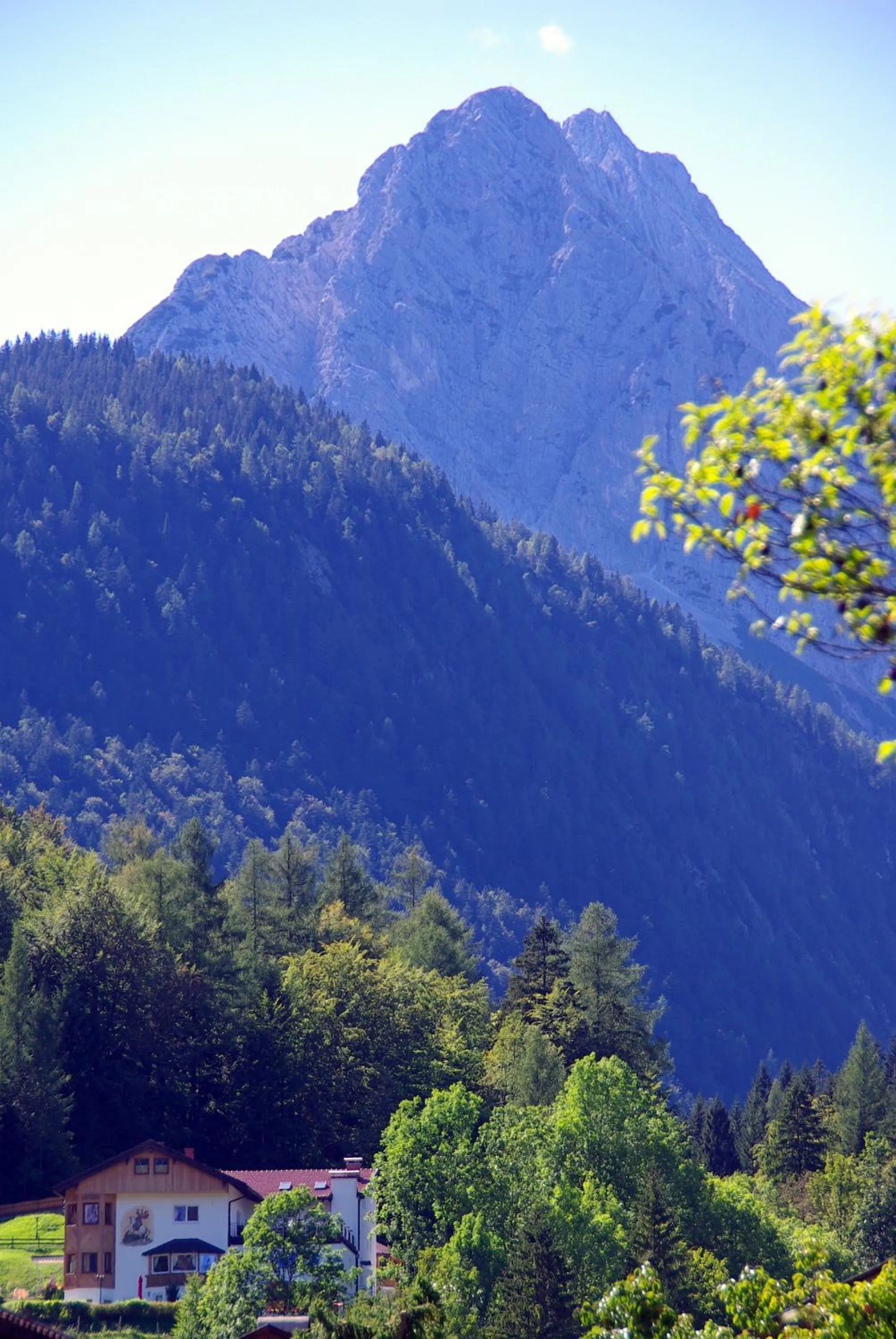 Facade/entrance in Hotel-Garni Drachenburg