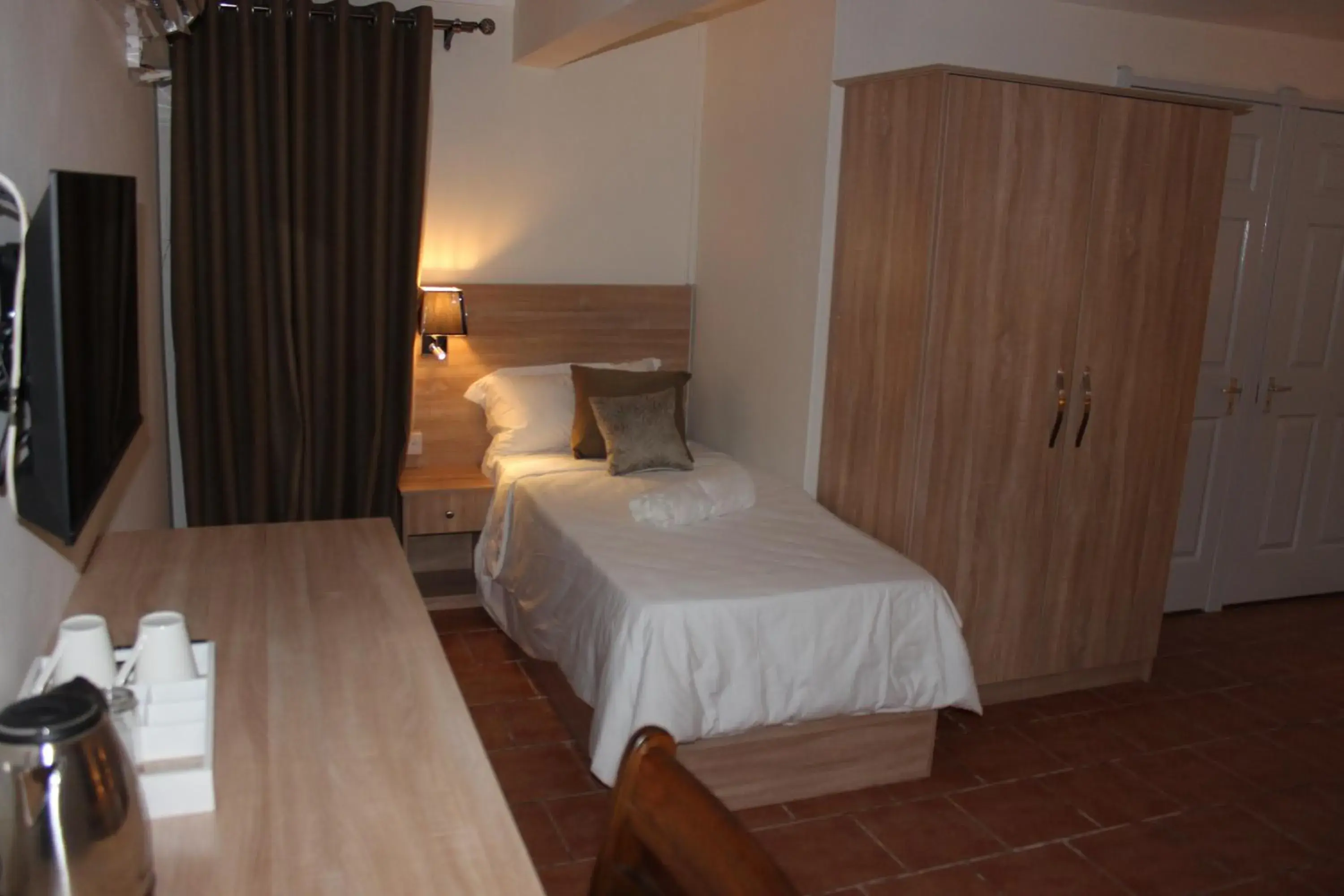 Deluxe Double or Twin Room with Balcony - single occupancy in Sikamifer Tourist Resort Deluxe Double or Twin Room with Balcony - single occupancy in Sikamifer Tourist Resort