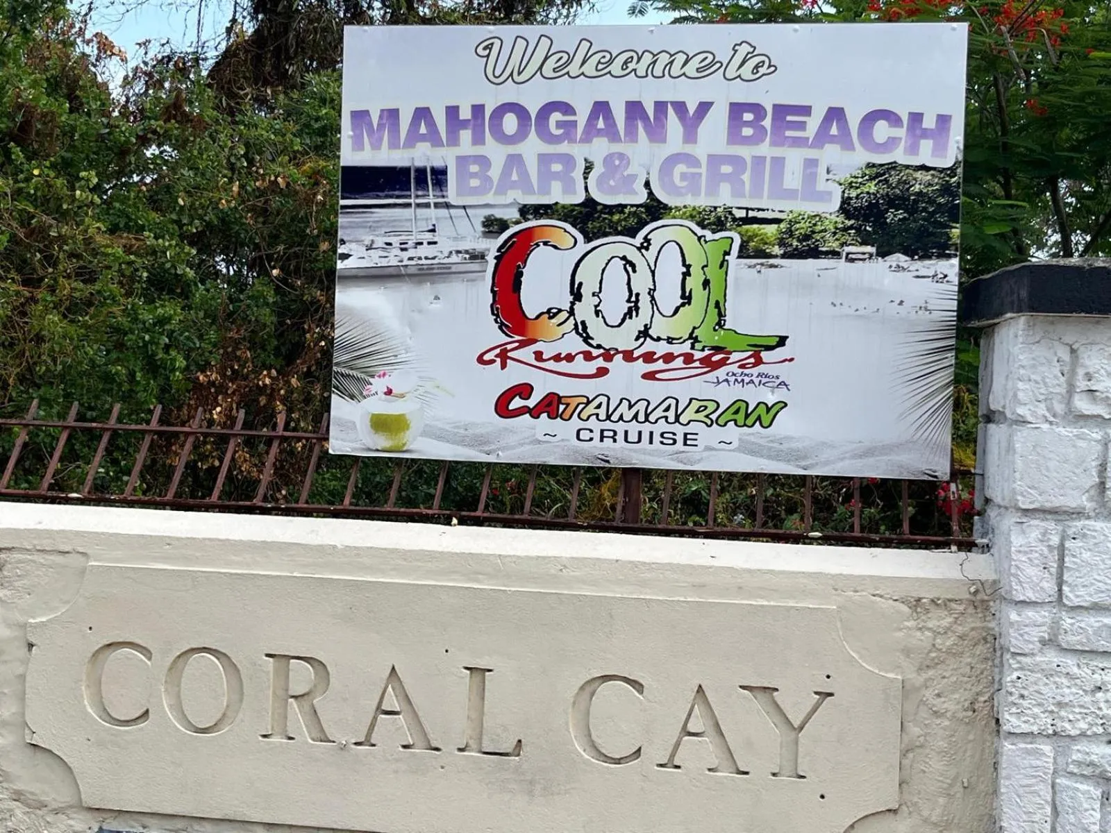 Beach in Contemporary Ocean view 2bed Carib Ocho Rios Condo