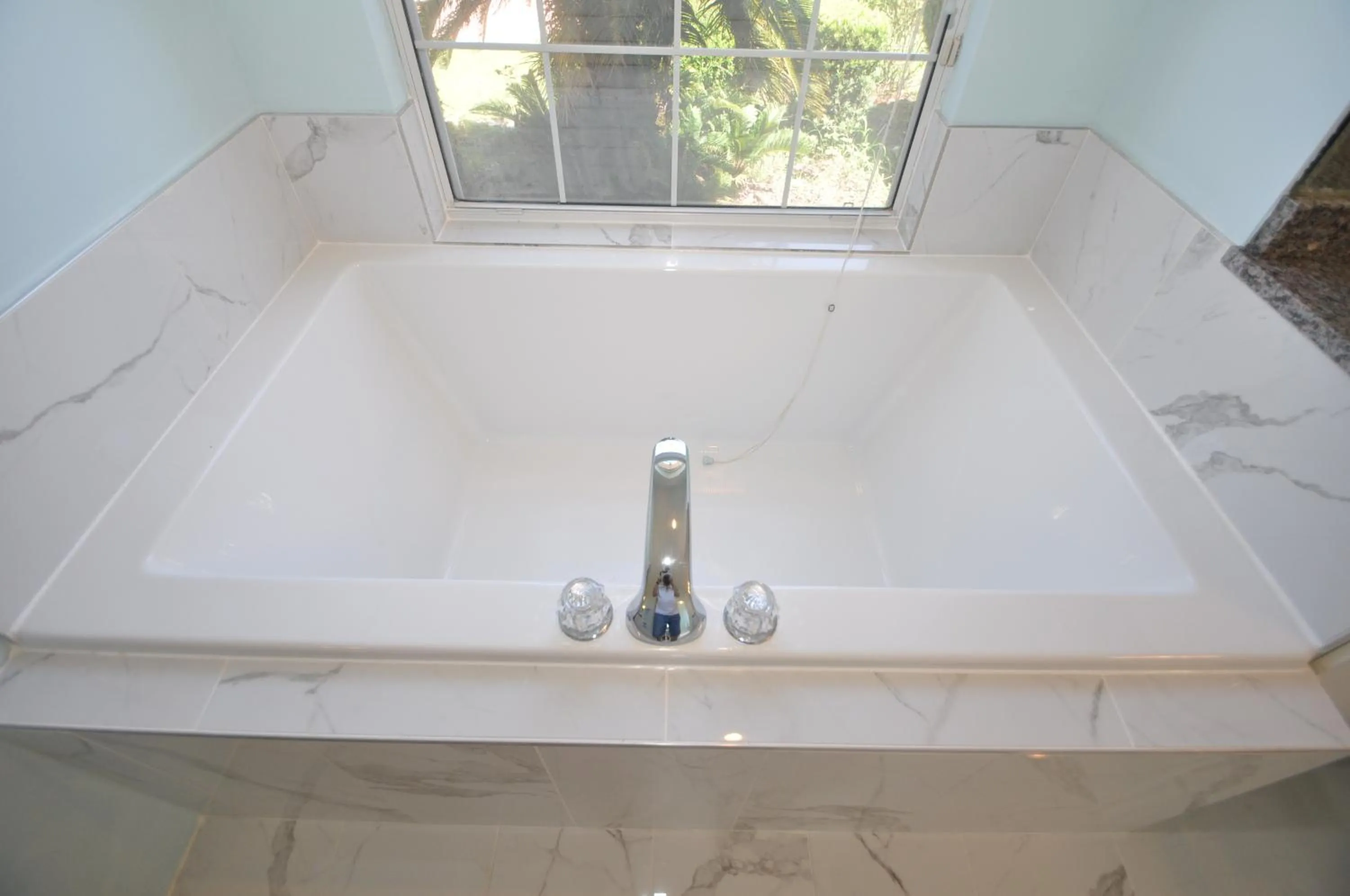 Sunset Bay Beautiful Pool Home - Bring Your Boat or Jet Ski - Canal with Dock- Sleeps 10 - 4 BD