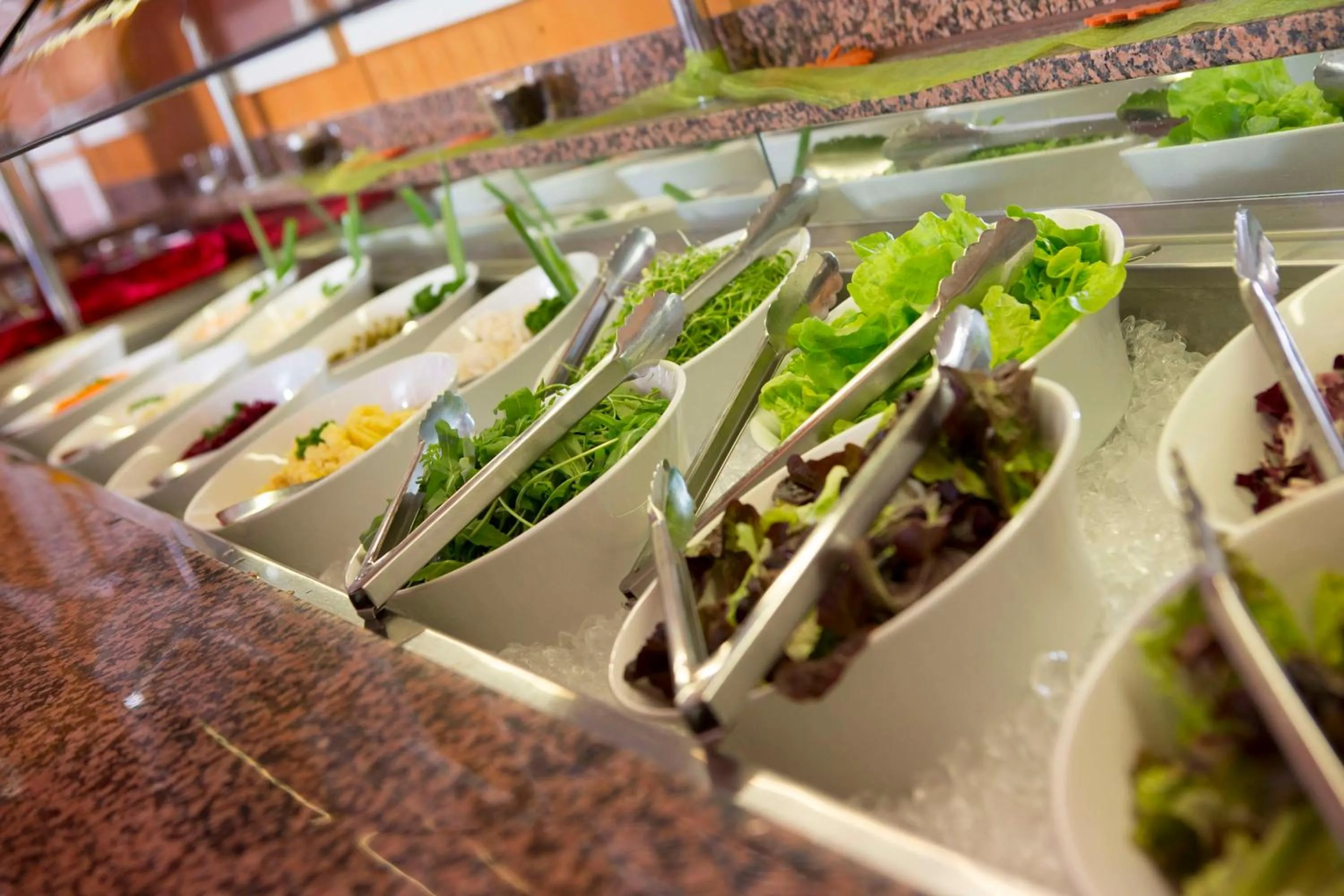 Food and drinks in Best Western Plus Hotel Am Schlossberg