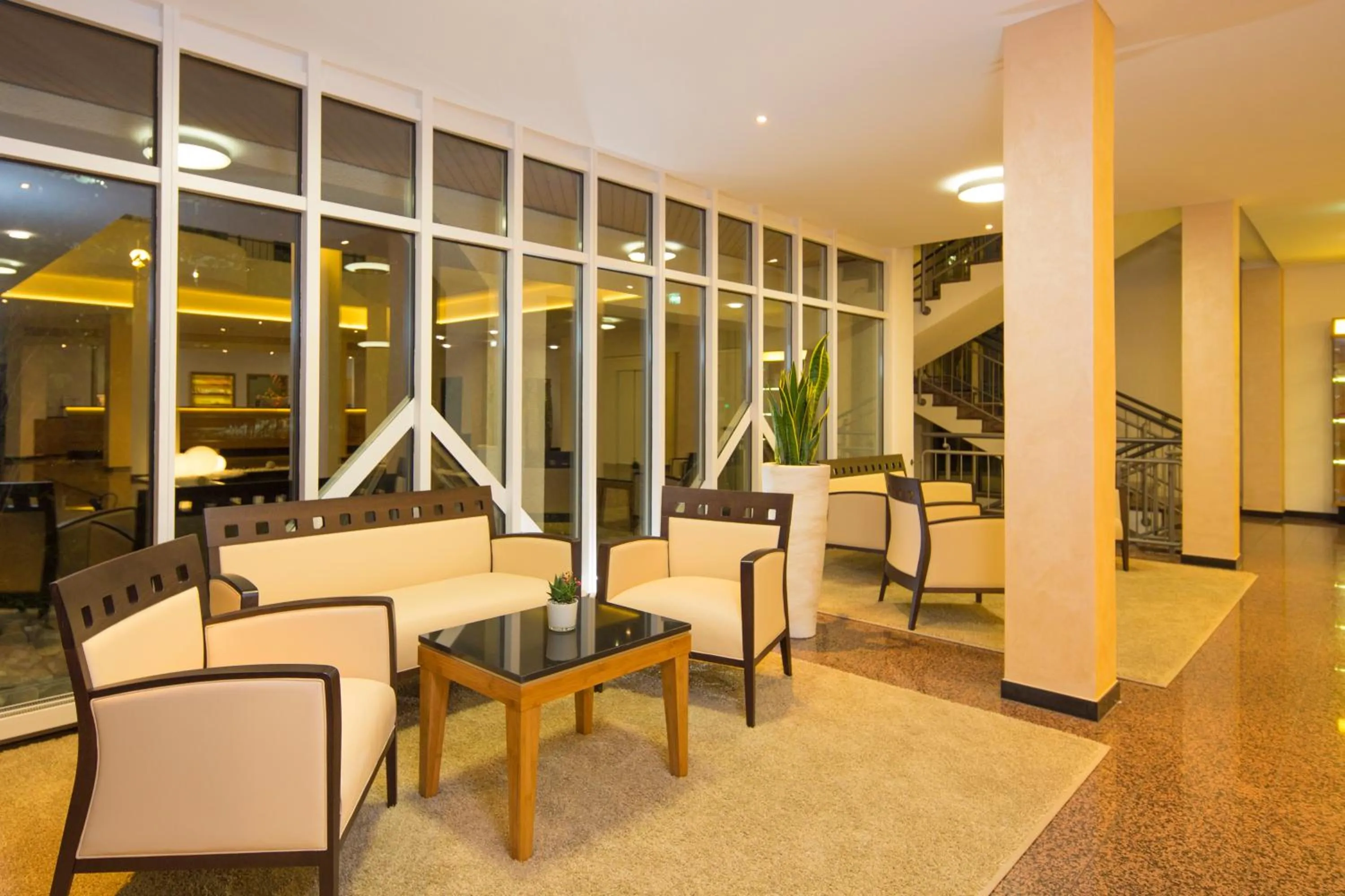 Lobby or reception in Best Western Plus Hotel Am Schlossberg