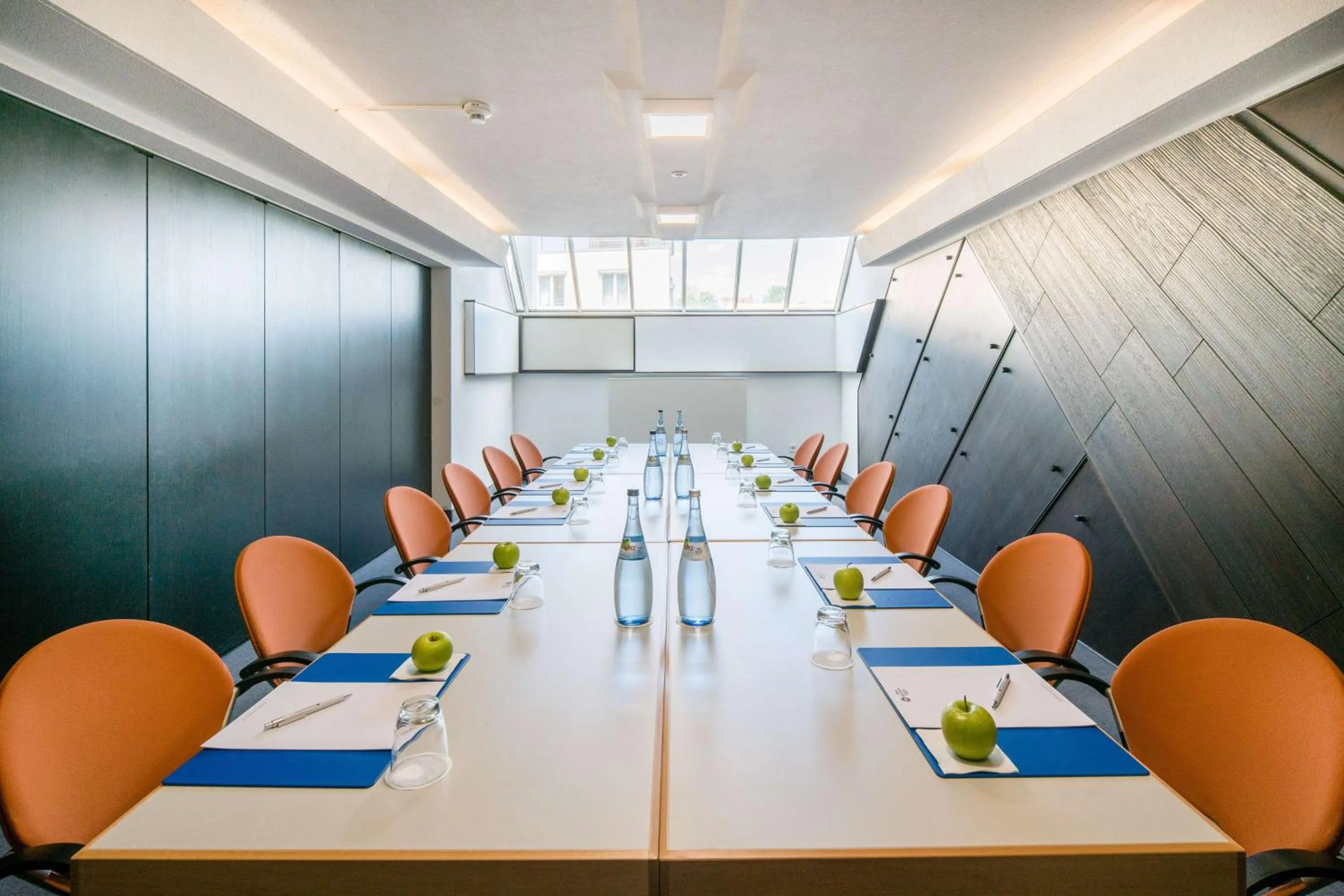 Meeting/conference room in Best Western Plus Hotel Am Schlossberg