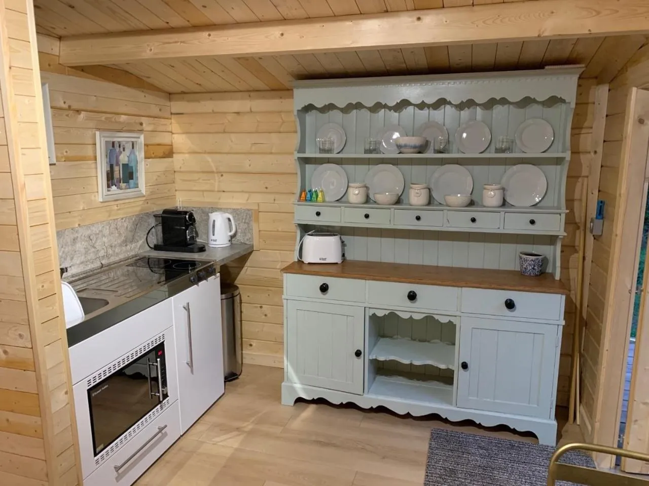 Kitchen or kitchenette in Truly Kentish Holiday Lets