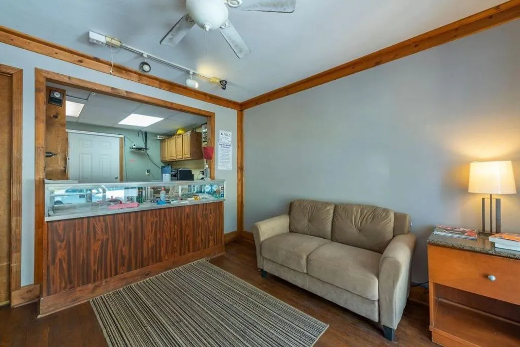 Lobby or reception in Geneva Hotel & Tiki Bar