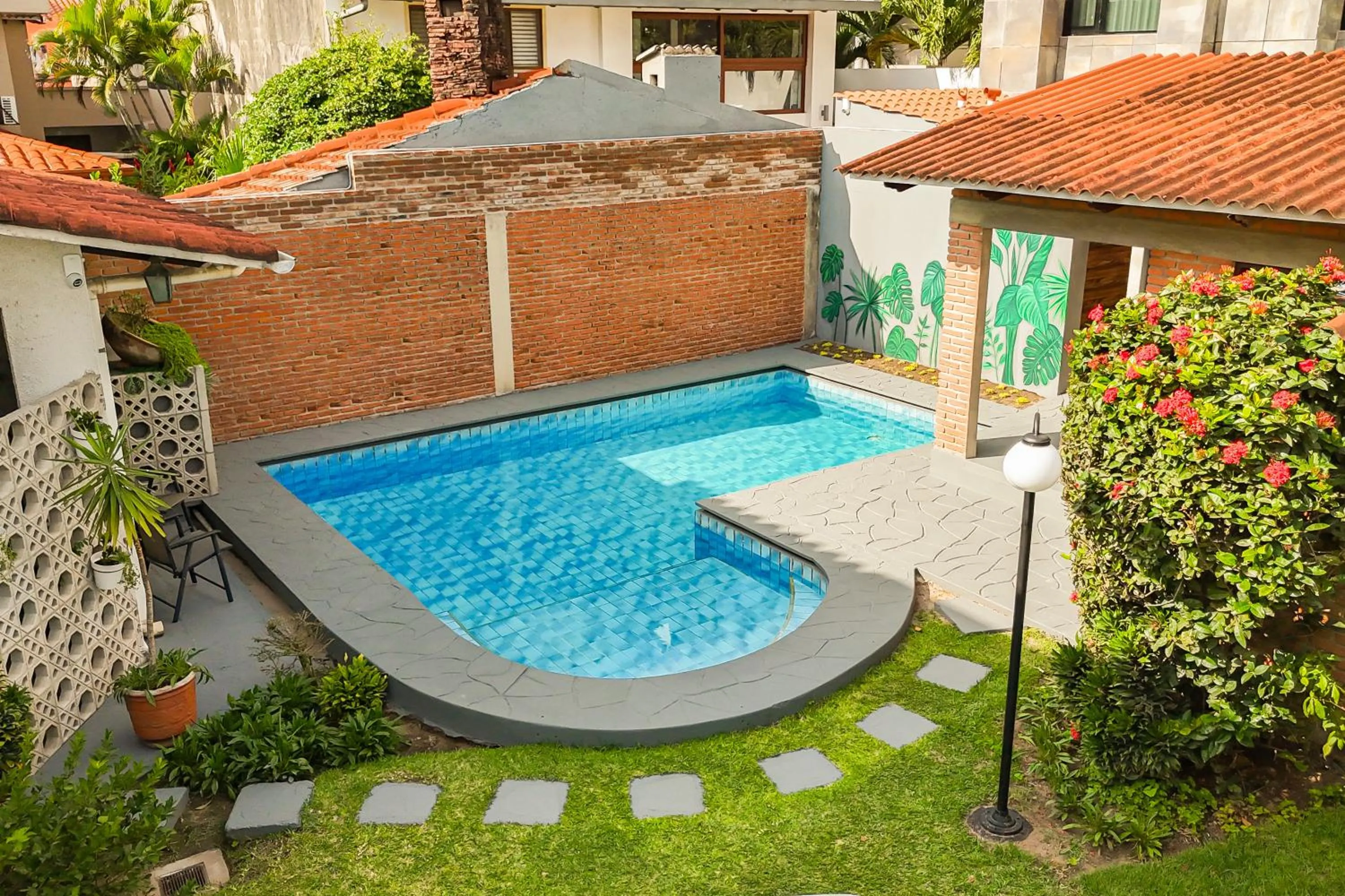 Swimming pool in Chairu Eco Hotel