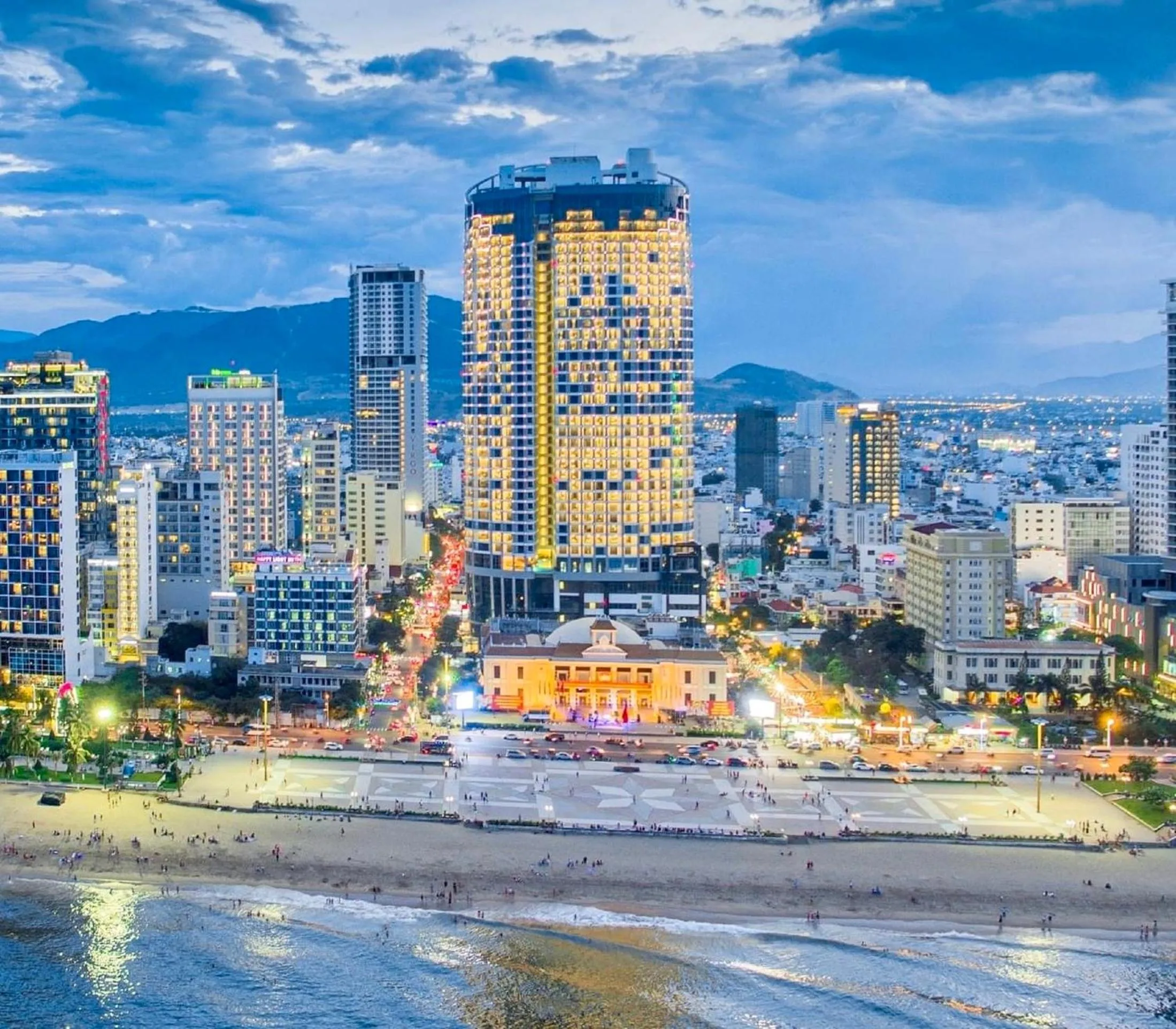 RIS Panorama Condotel