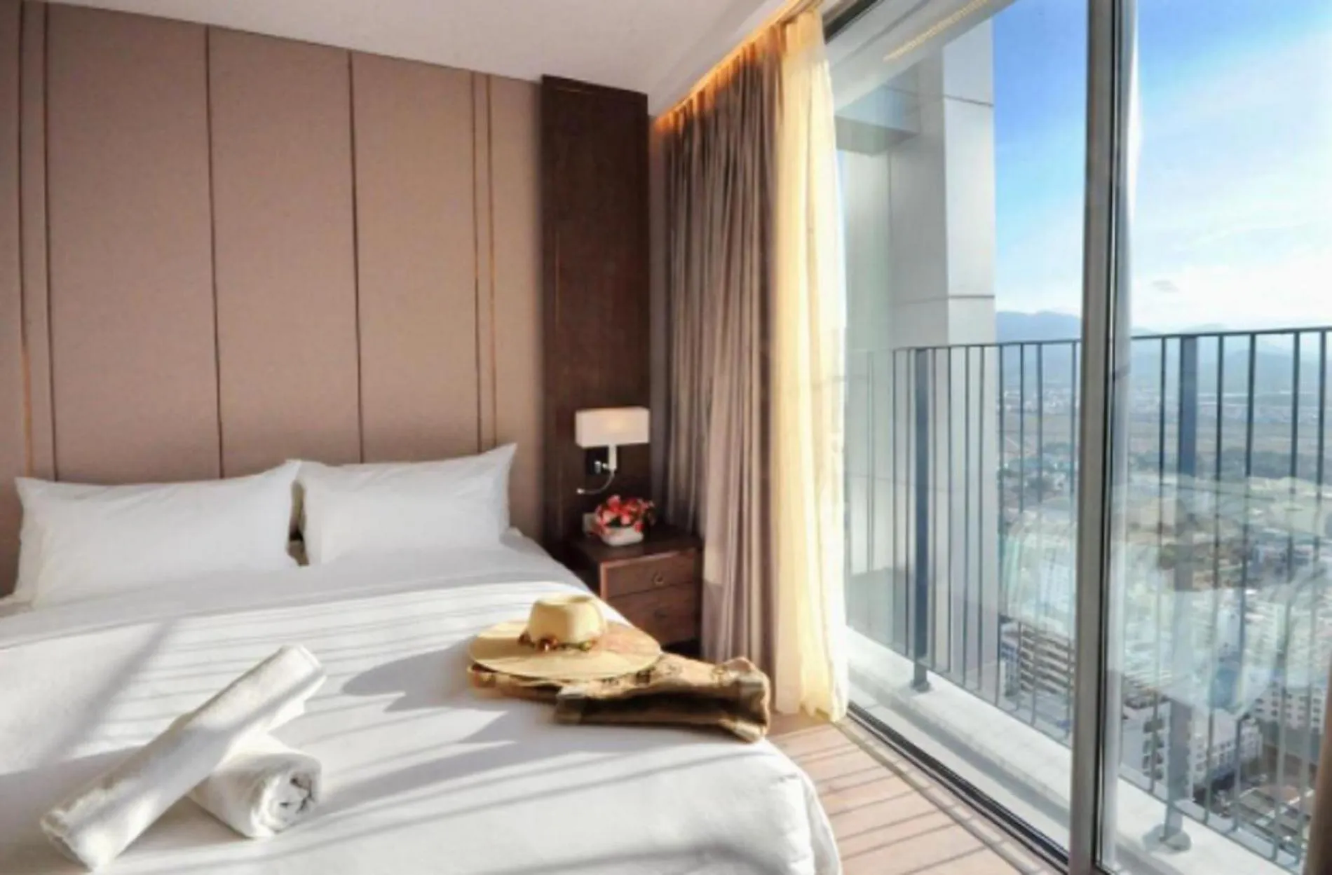 Bed in RIS Panorama Condotel