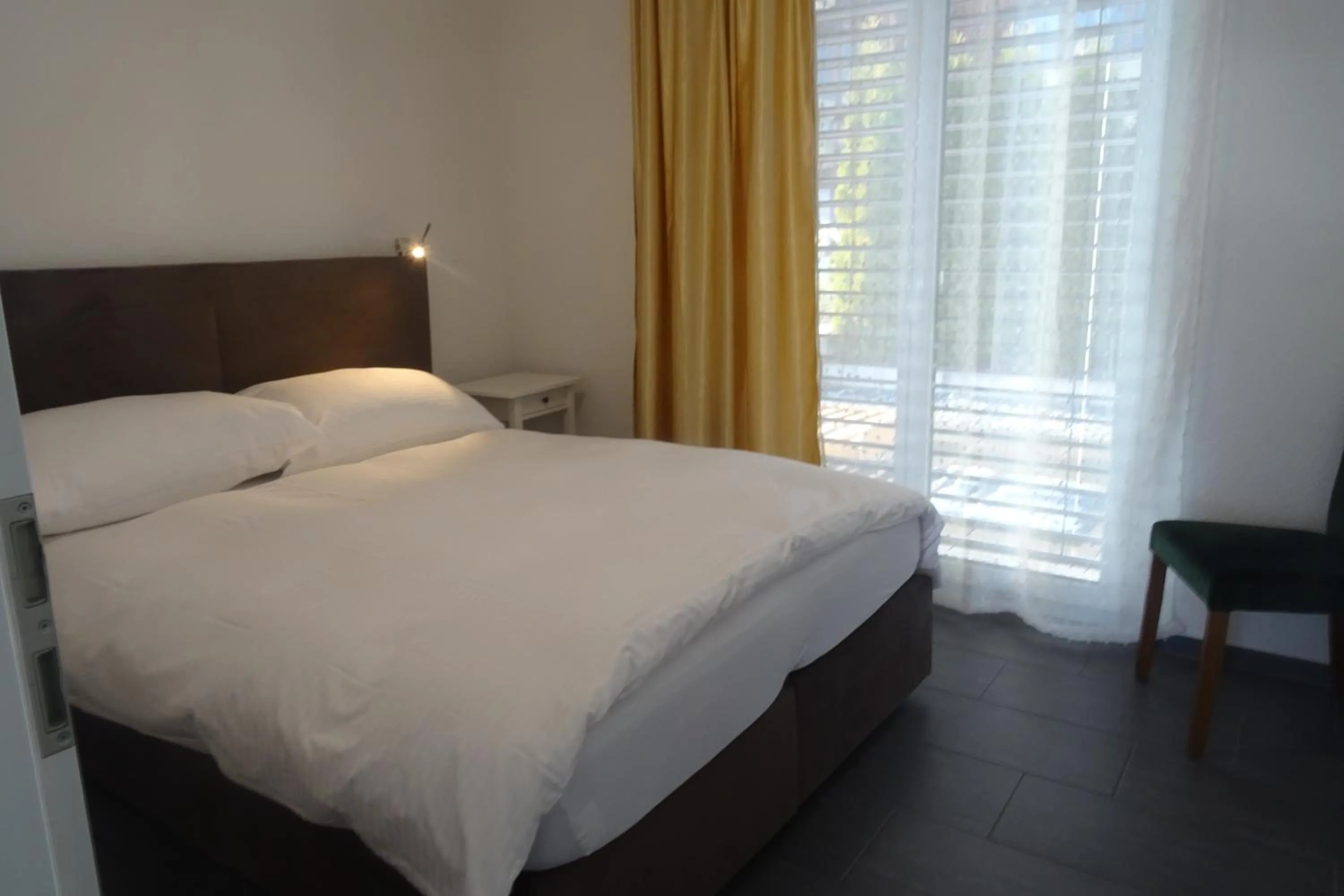 Bedroom, Bed in The Golf apartments