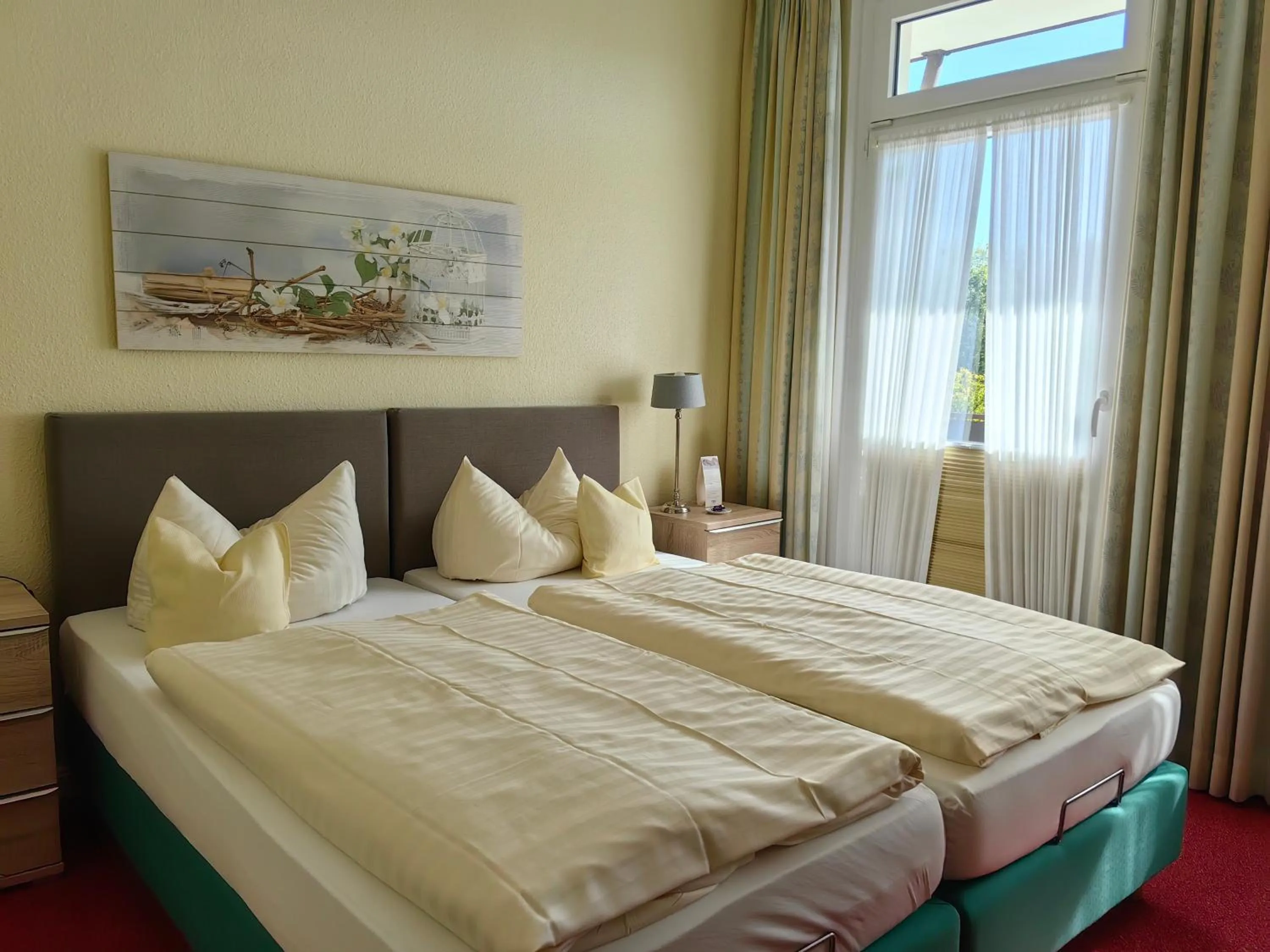 Bed in Hotel Landhaus Apartments