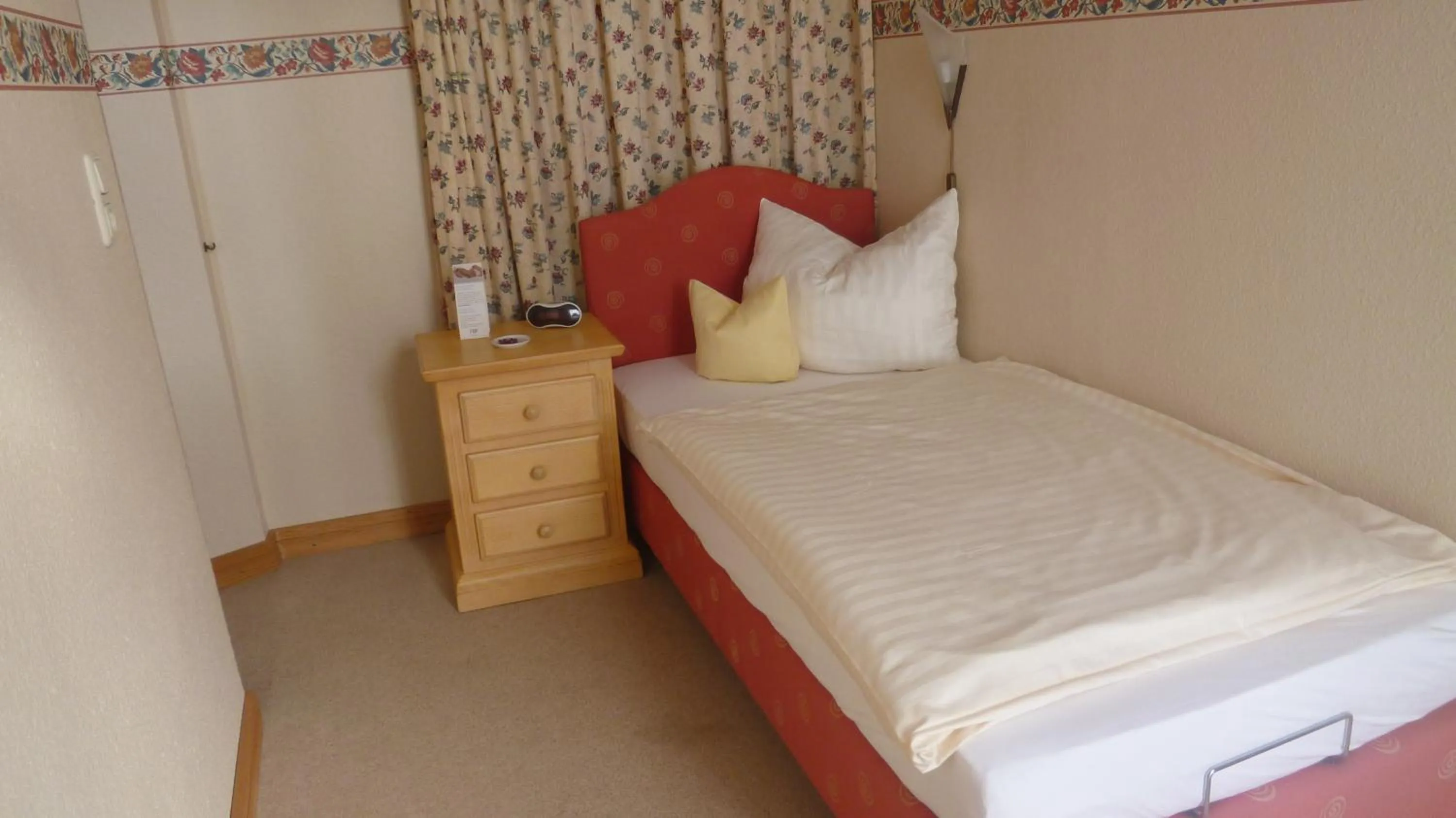 Bed in Hotel Landhaus Lahmann