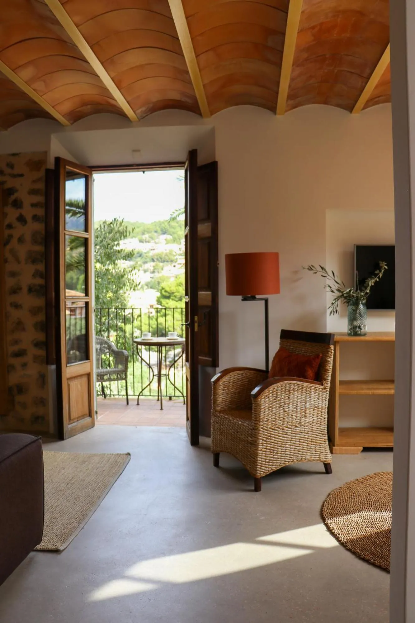 Seating area in Hotel Es Port