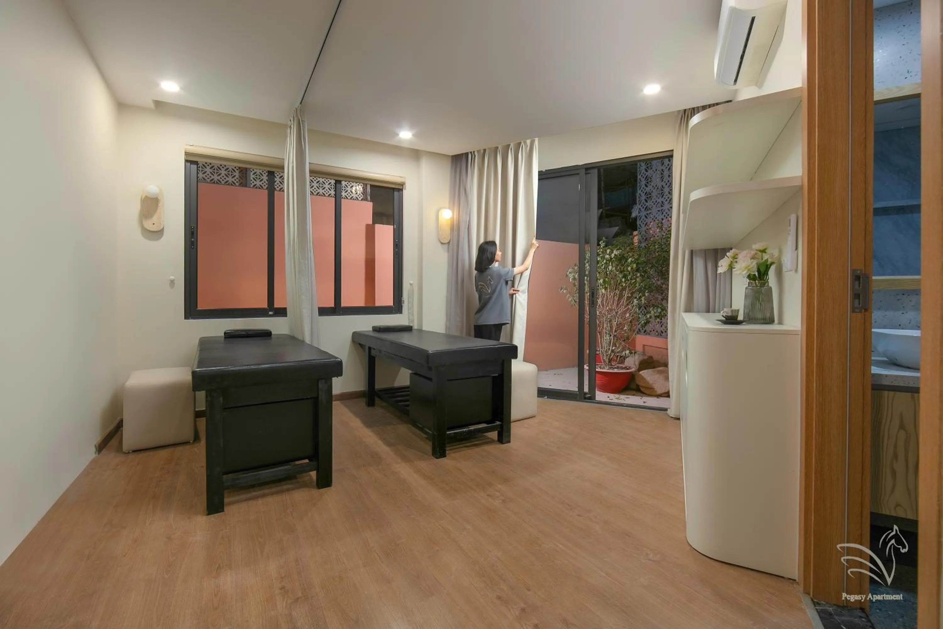 Massage in Pegasy Premium Suites & Residence Westlake